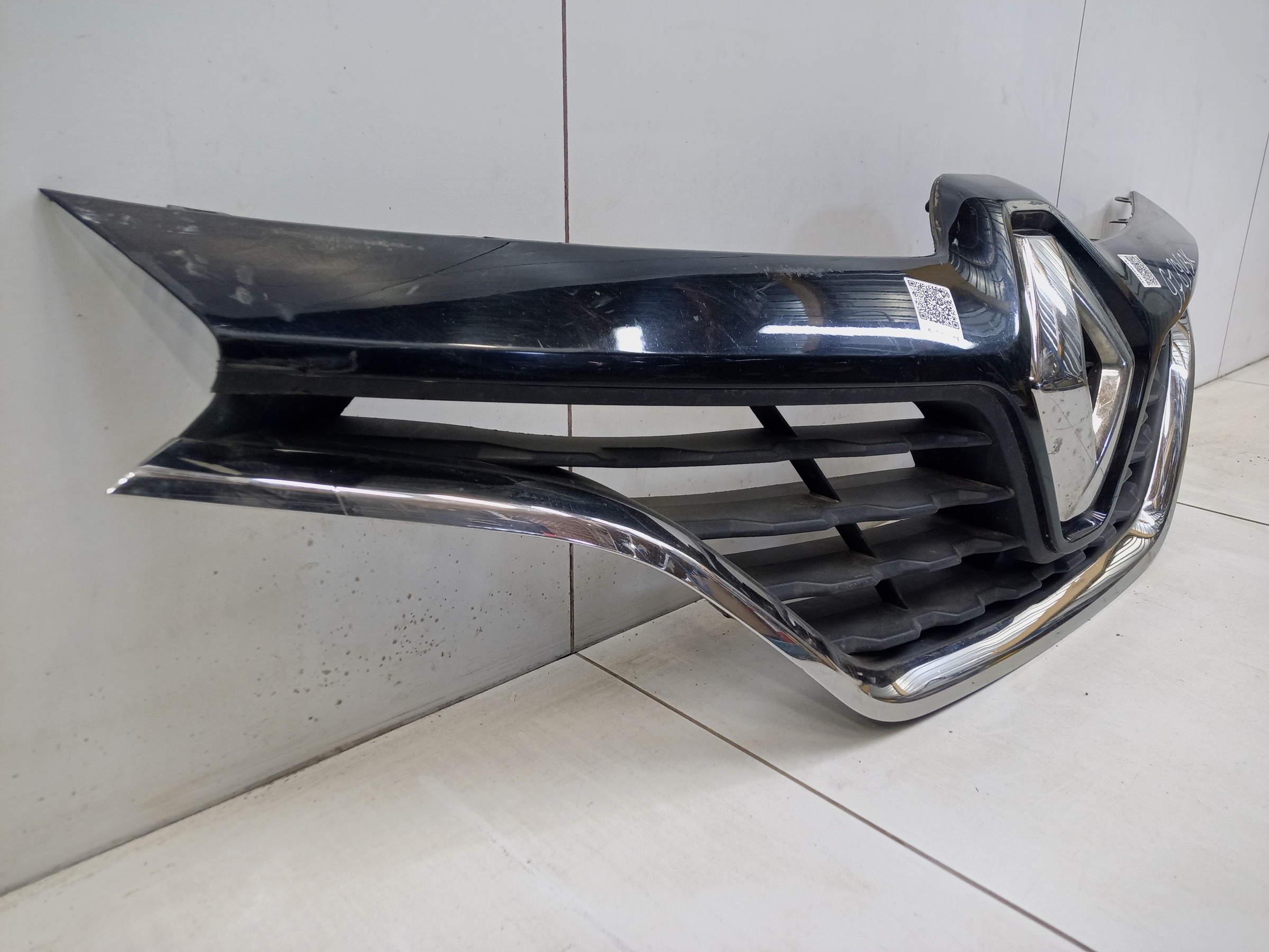 Решетка радиатора Renault Kaptur