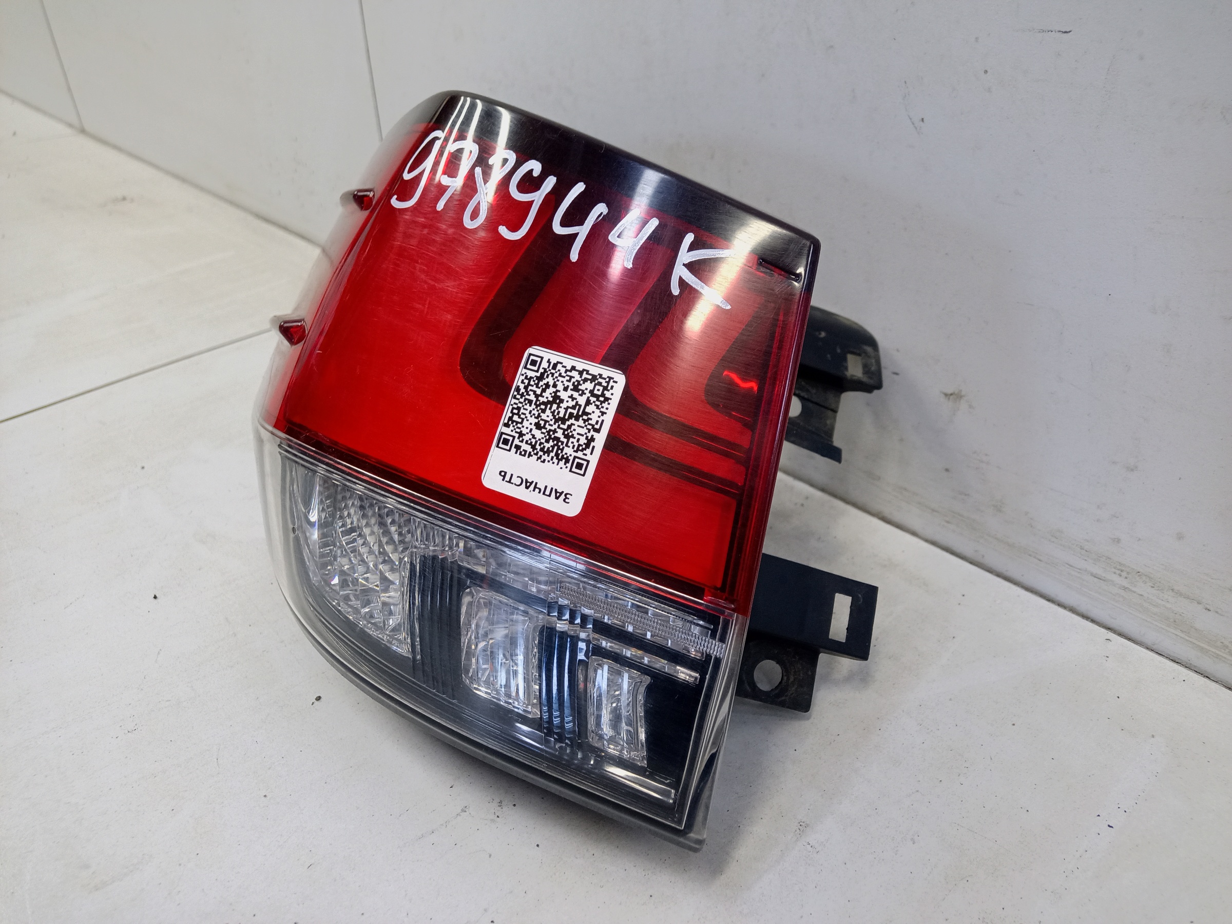 Фонарь задний левый наружный Lexus RX 4 Restail LED