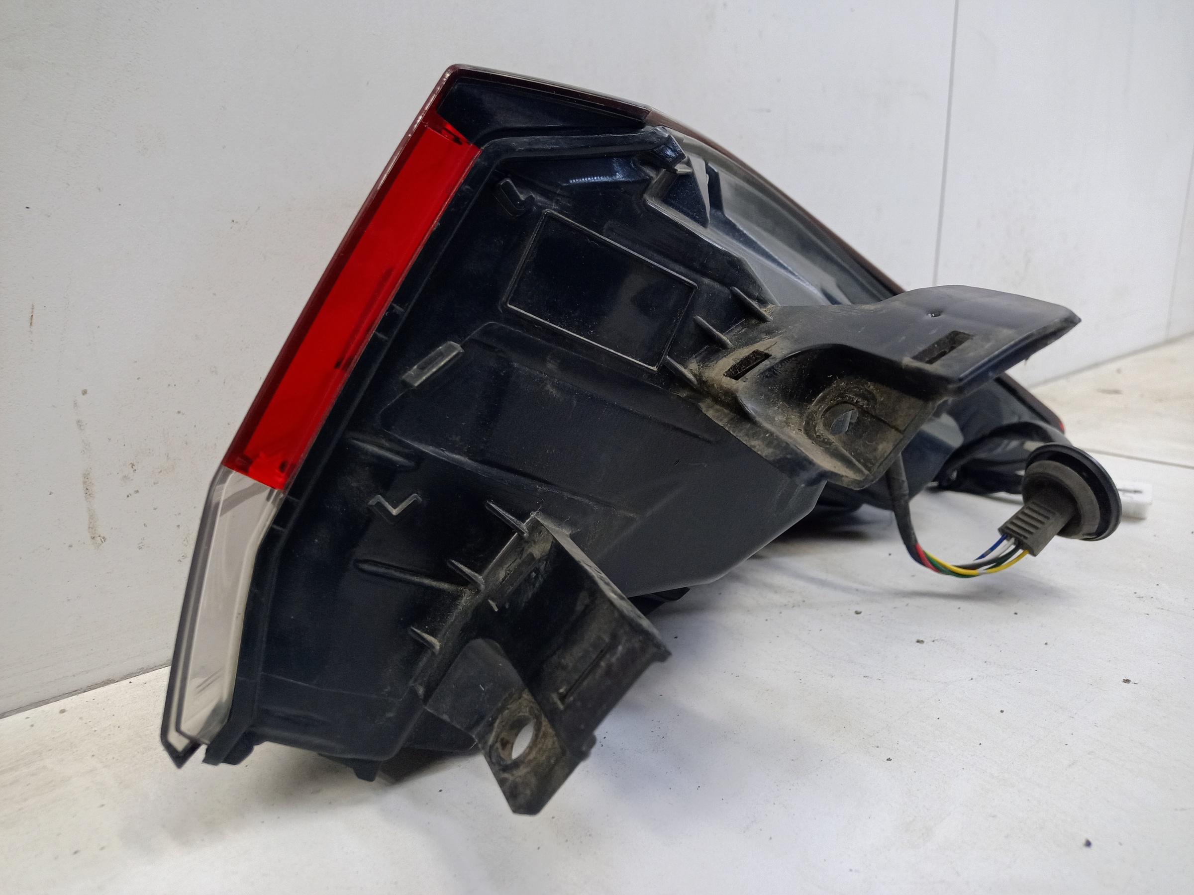 Фонарь задний левый наружный Lexus RX 4 Restail LED