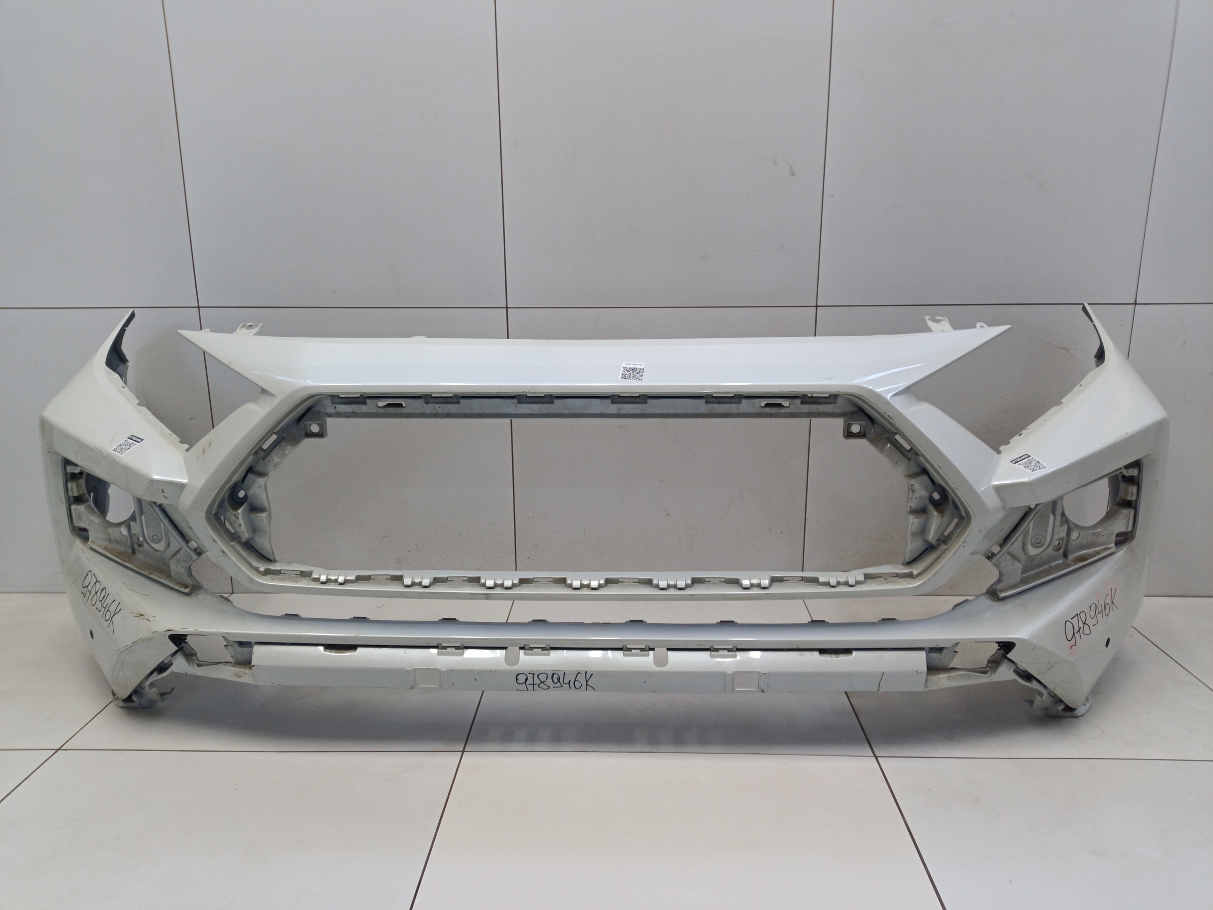 Бампер передний Toyota RAV4 XA50 Restail