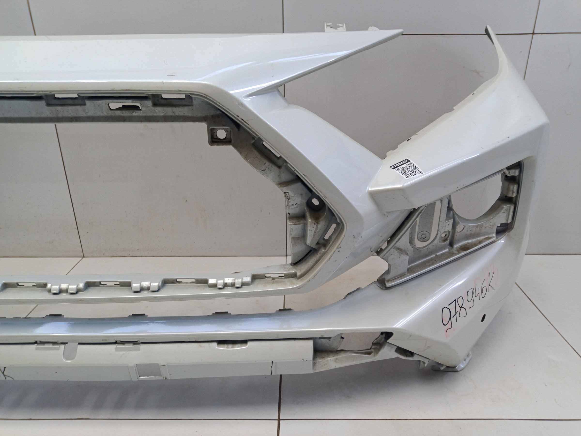 Бампер передний Toyota RAV4 XA50 Restail