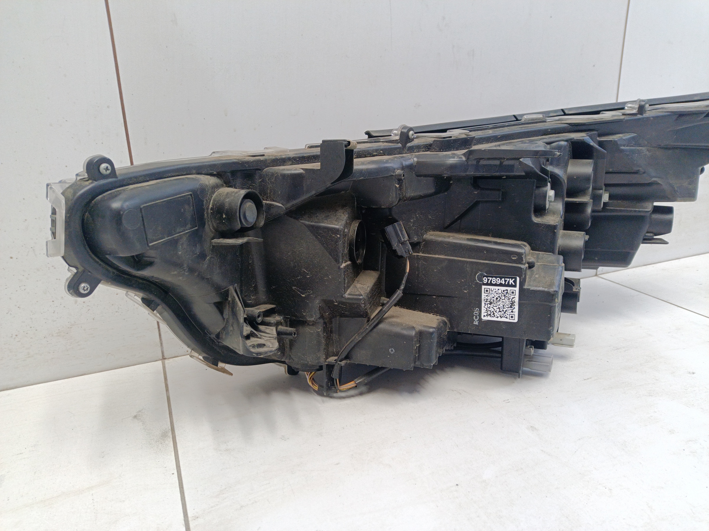 Фара передняя правая Toyota RAV4 XA50 Restail LED