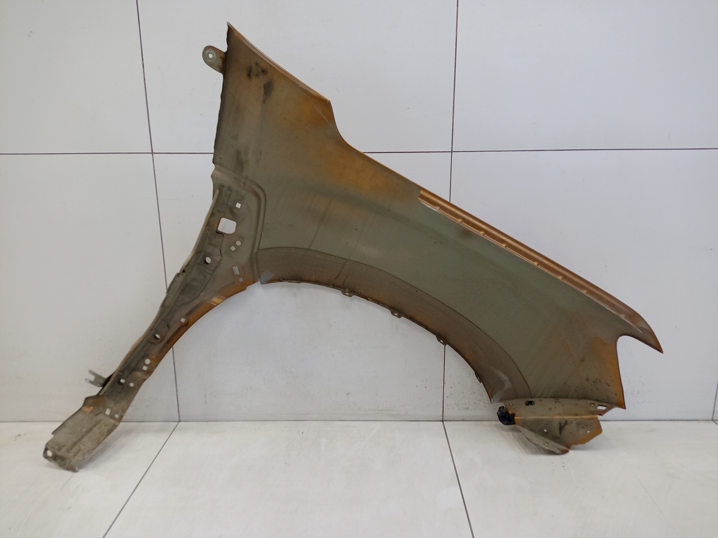 Крыло переднее левое Renault Duster 2