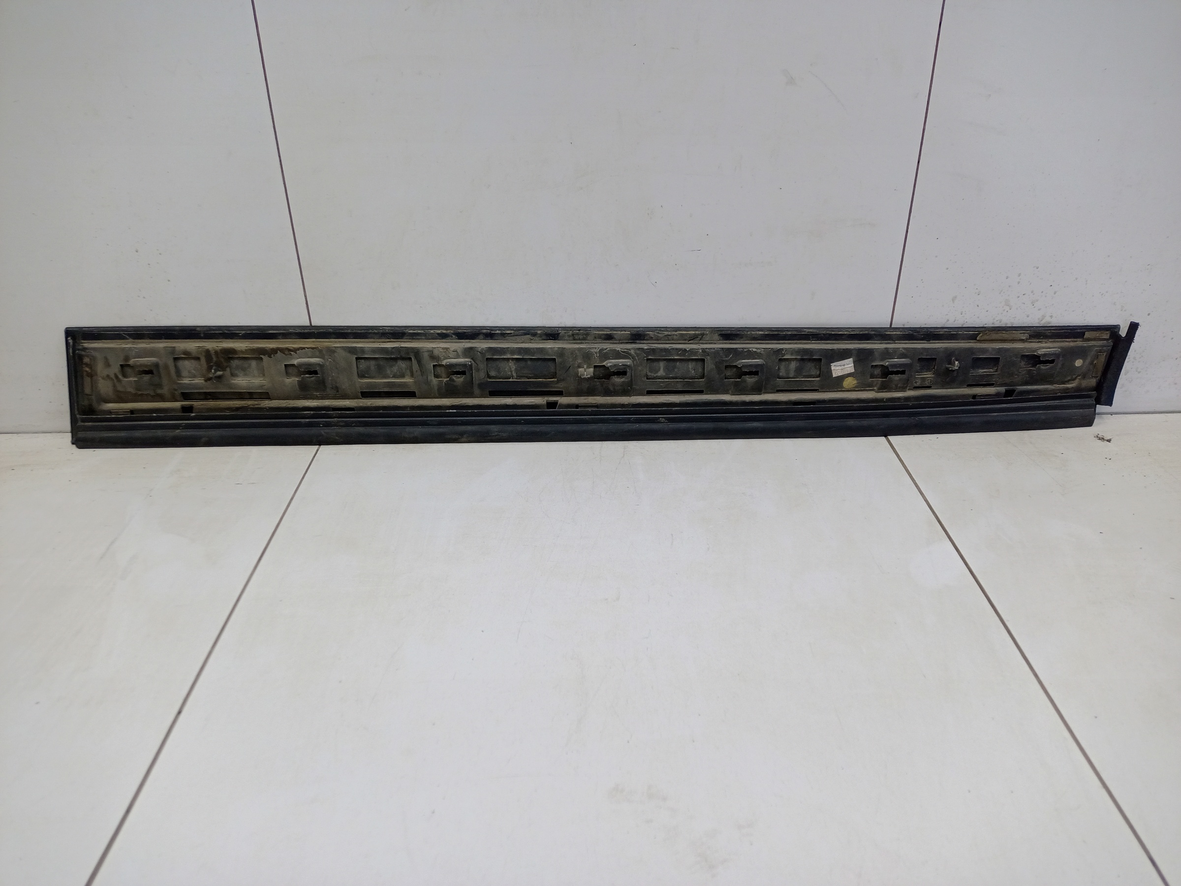 Накладка двери передней левой Porsche Cayenne 3