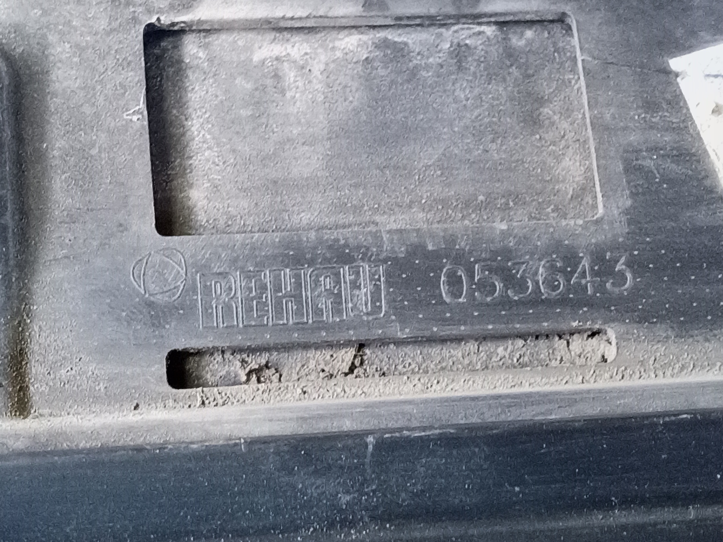 Накладка двери передней левой Porsche Cayenne 3