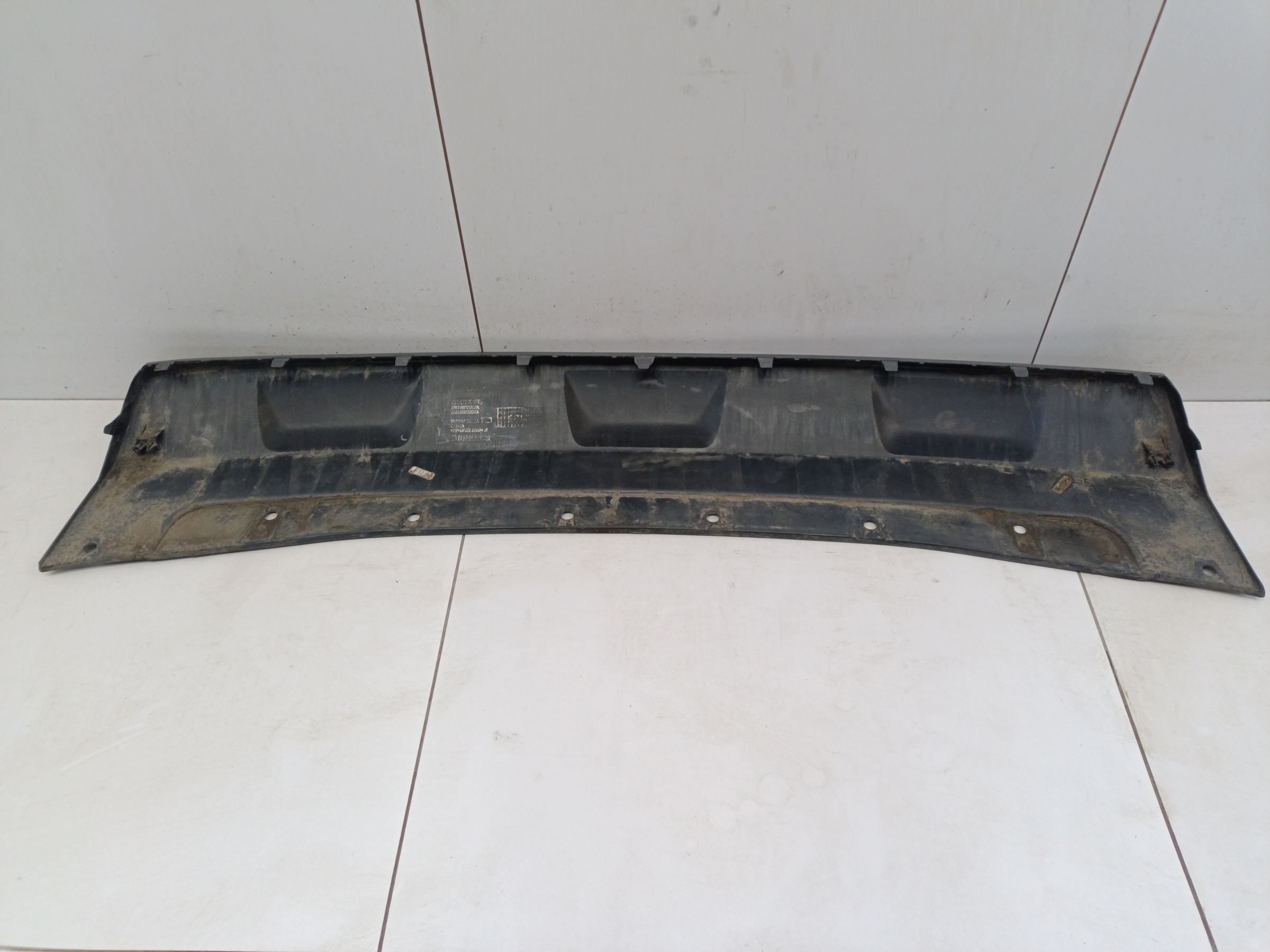 Накладка переднего бампера Haval H3