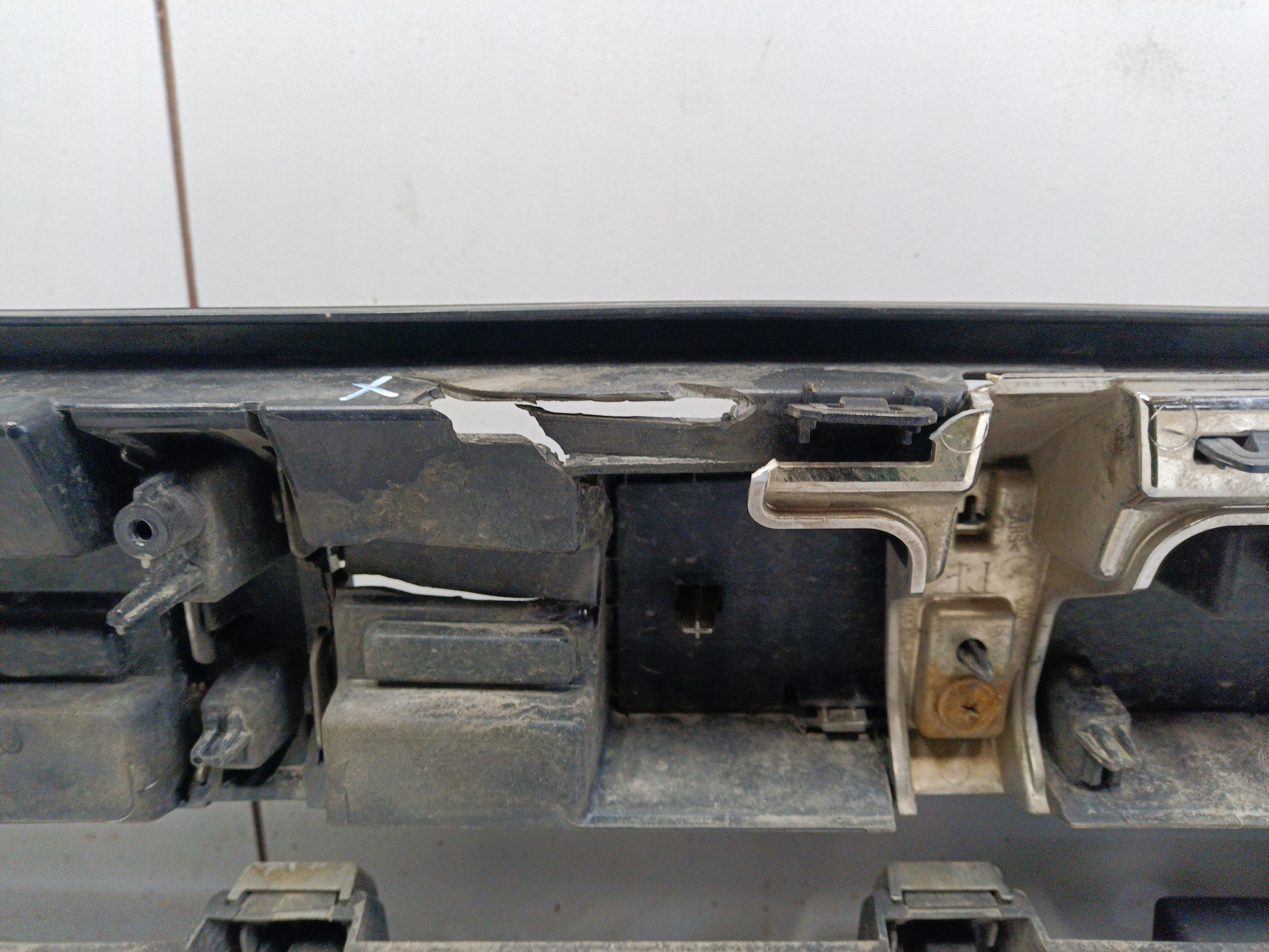 Решетка радиатора Haval H3