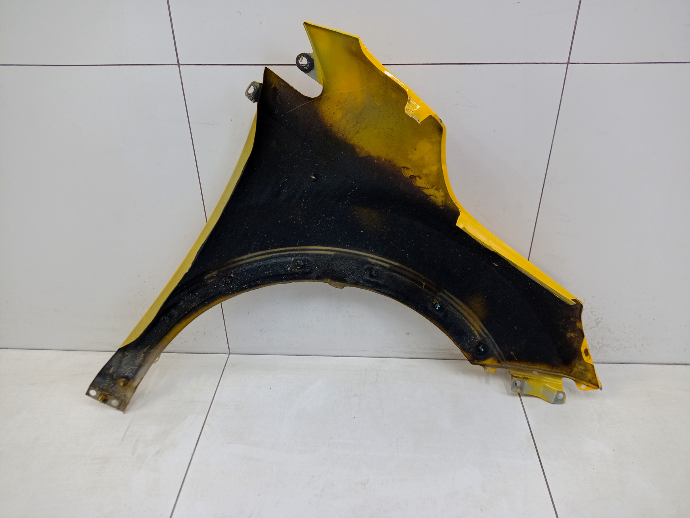 Крыло переднее левое Kia KX1