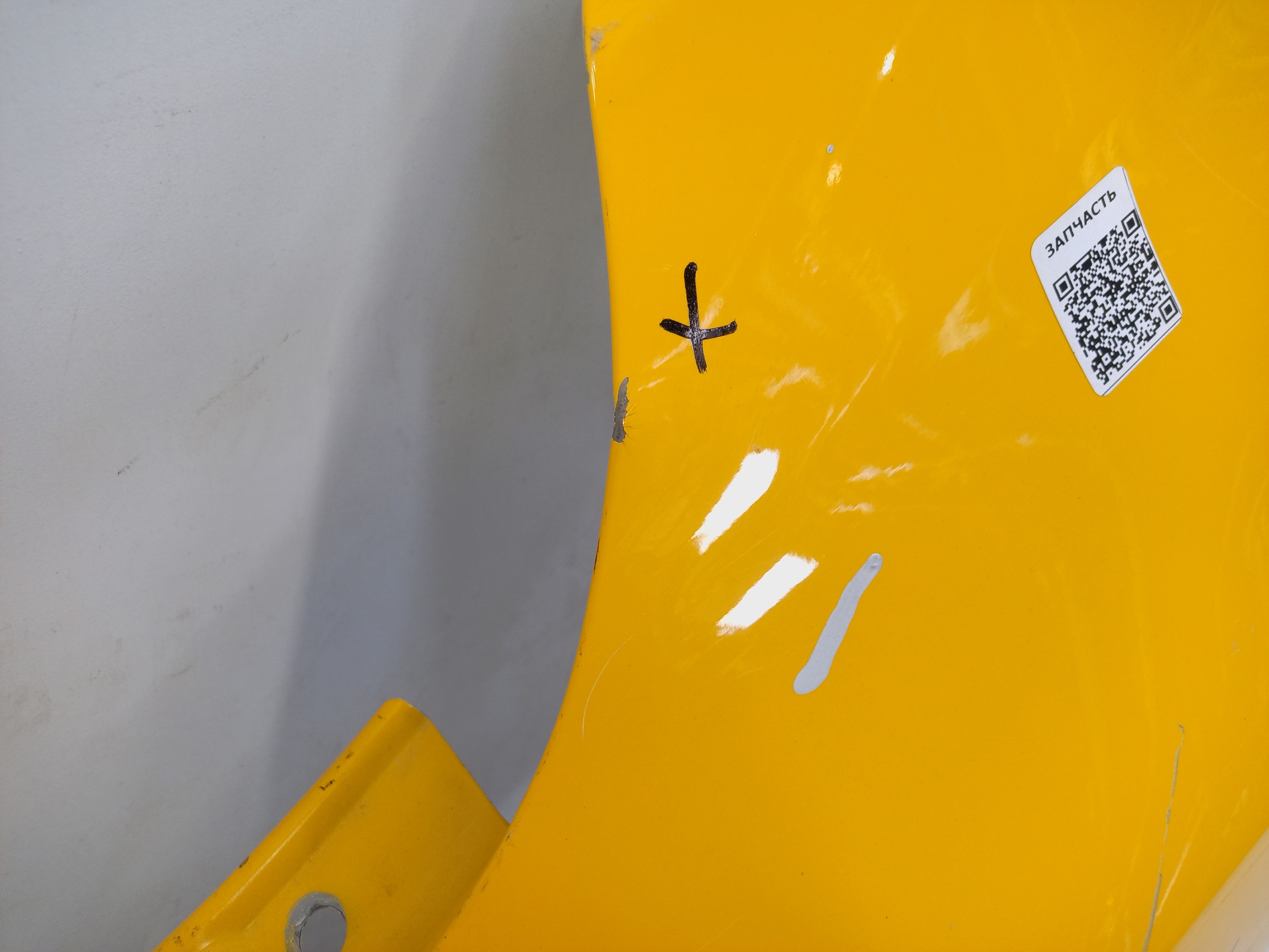 Крыло переднее левое Kia KX1