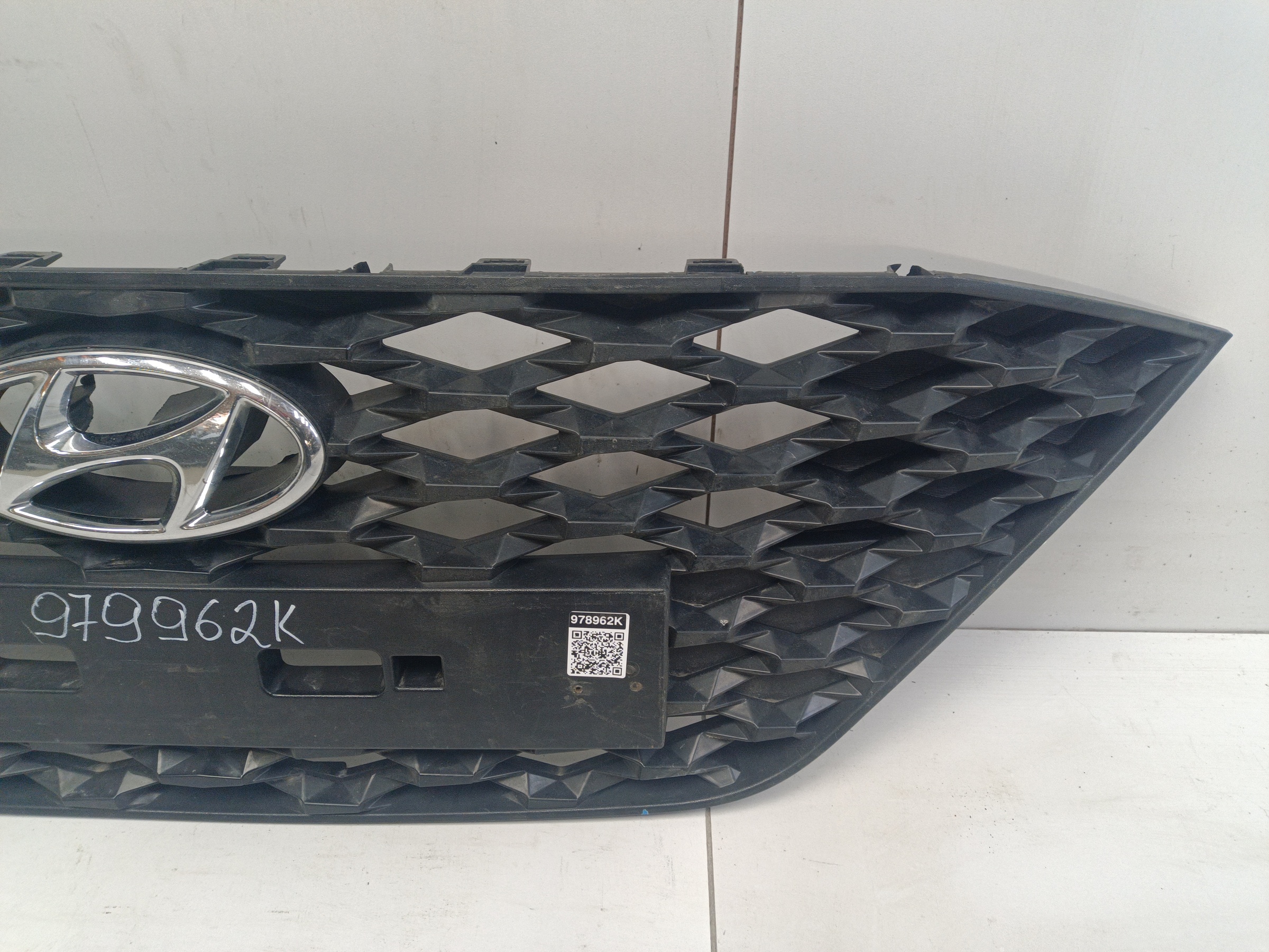 Решётка радиатора Hyundai Solaris 2 Restail " O.E.M. "