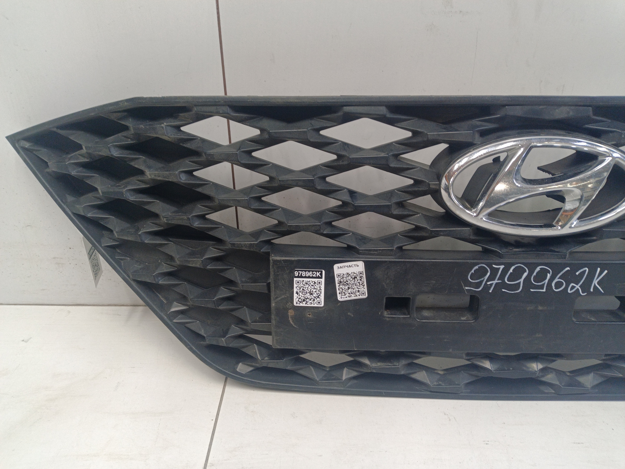 Решётка радиатора Hyundai Solaris 2 Restail " O.E.M. "