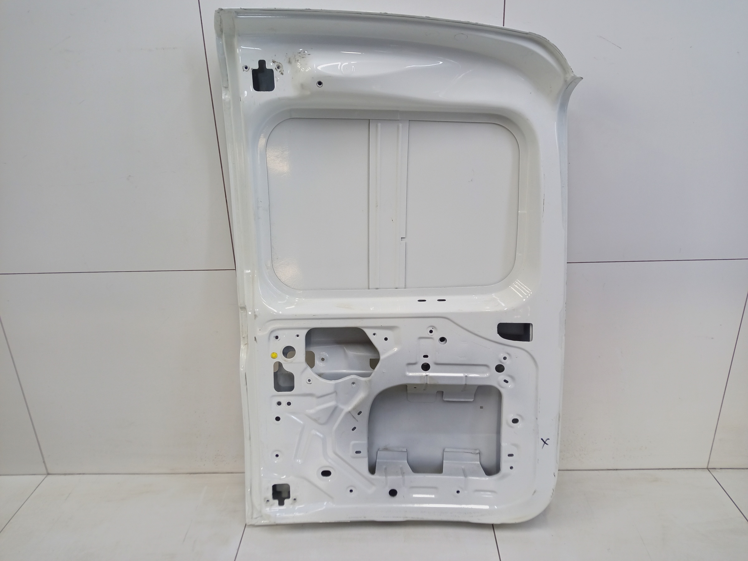 Дверь задняя левая распашная глухая Lada Largus Фургон