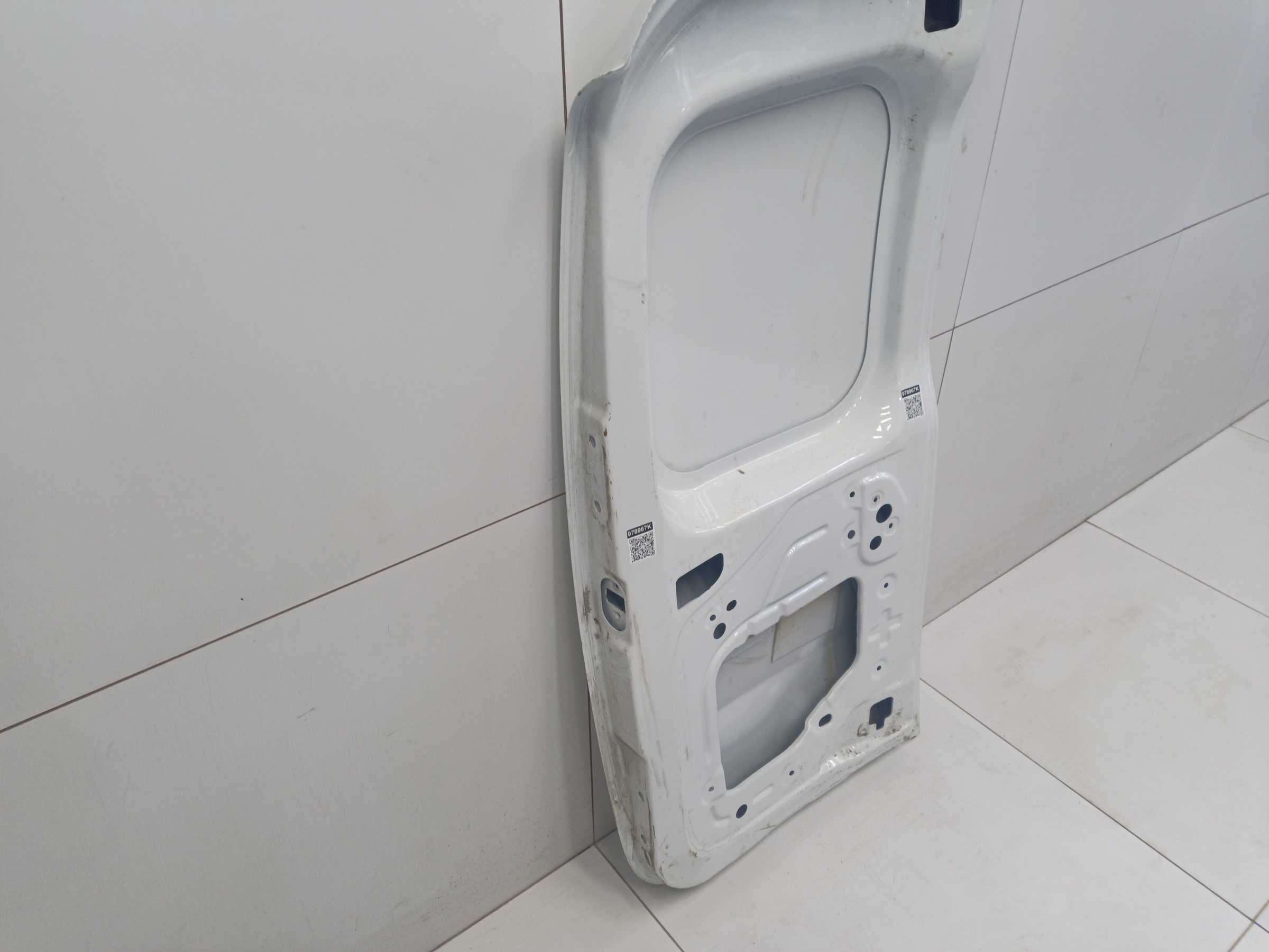 Дверь задняя правая распашная глухая Lada Largus Фургон