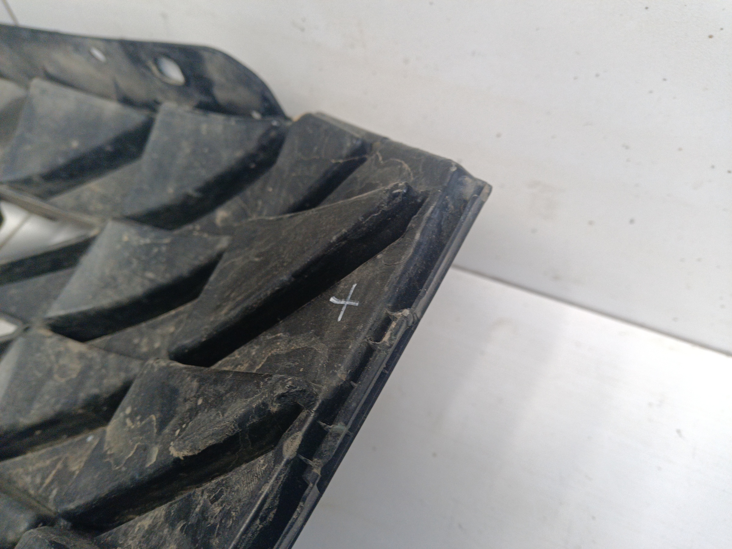 Решетка радиатора GAC GS8 2