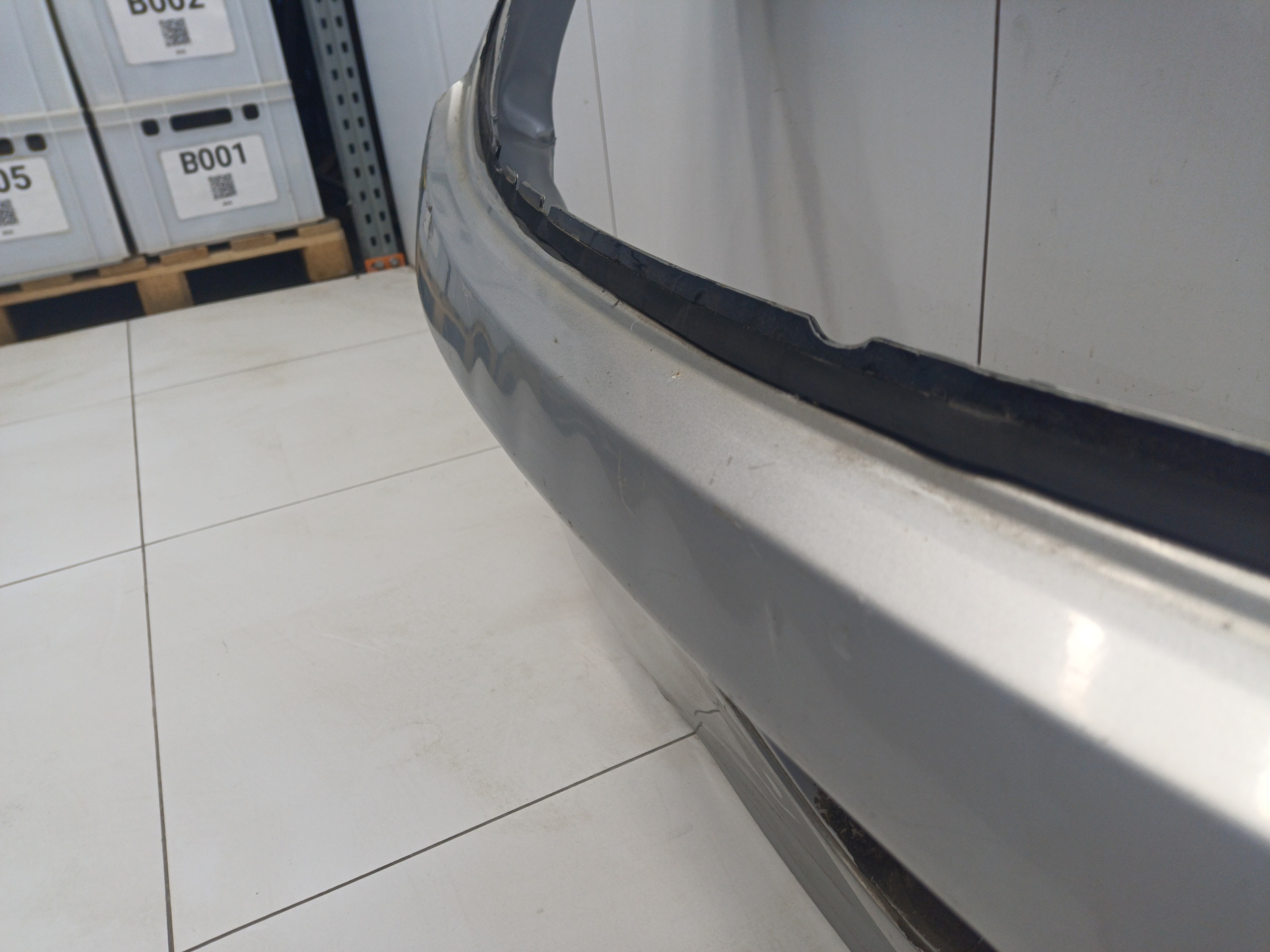 Крышка багажника Hyundai Solaris 1 Hatchback под спойлер и под личинку замка