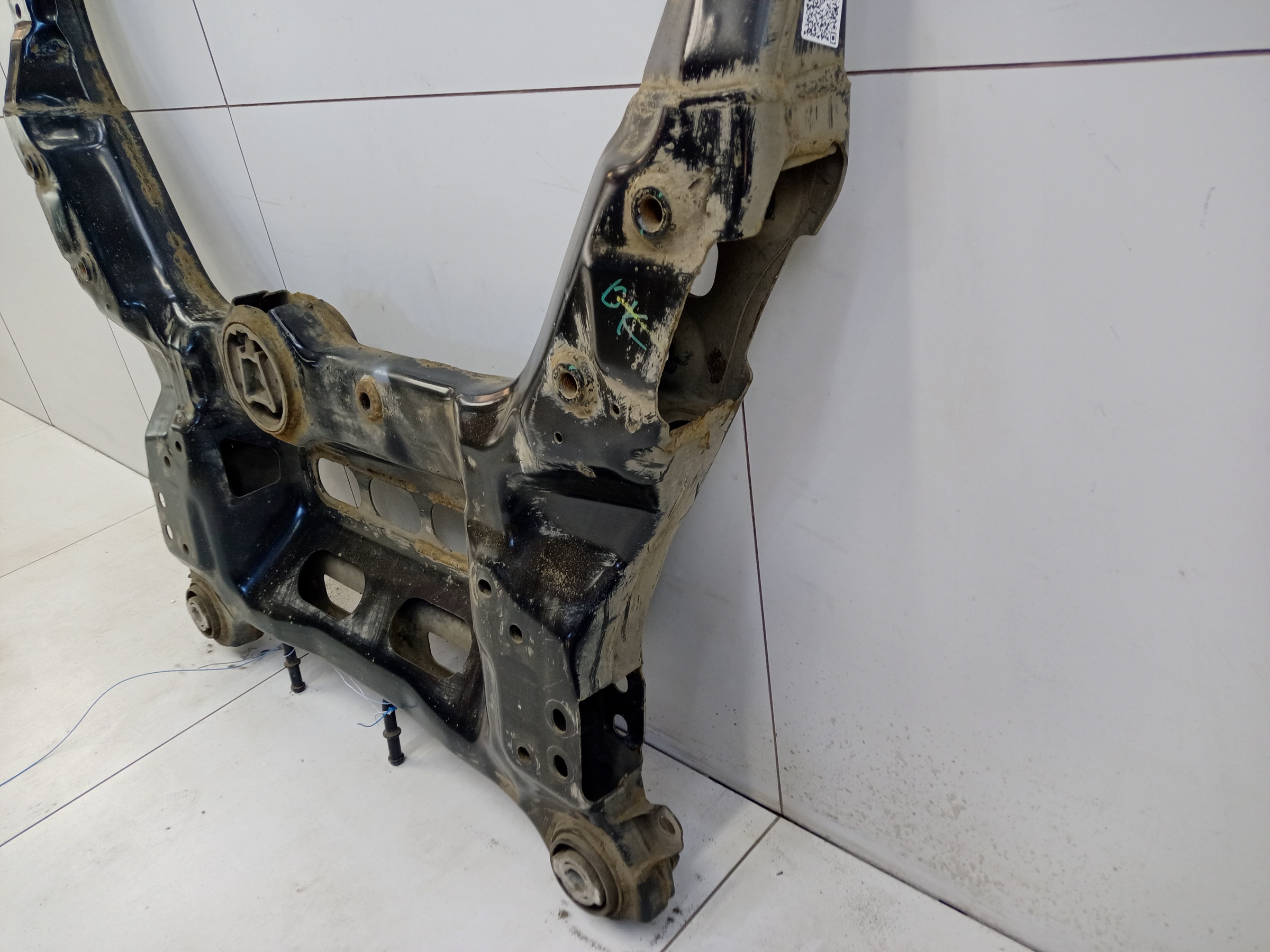 Подрамник передний GAC GS8 2