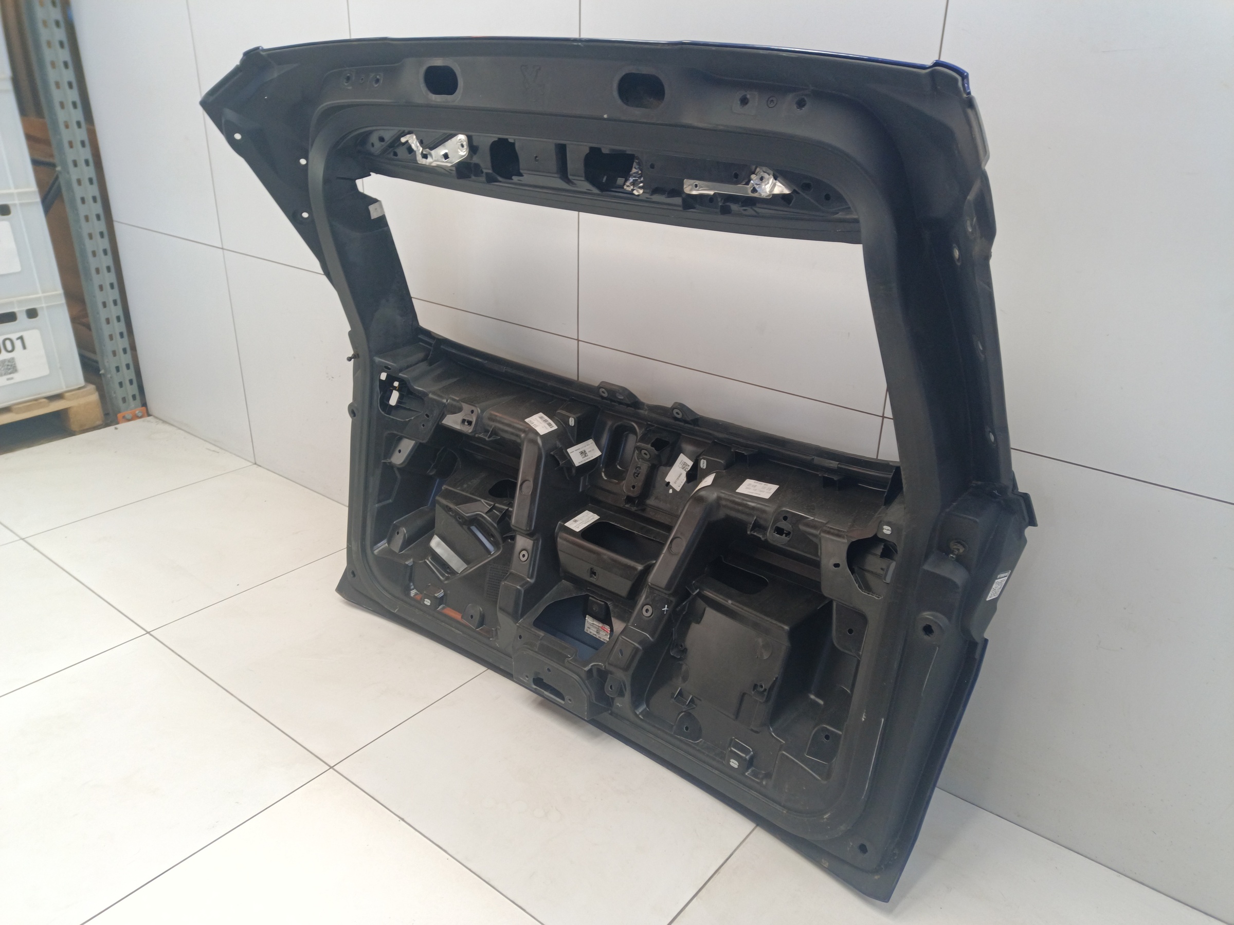 Крышка багажника Peugeot 3008 2