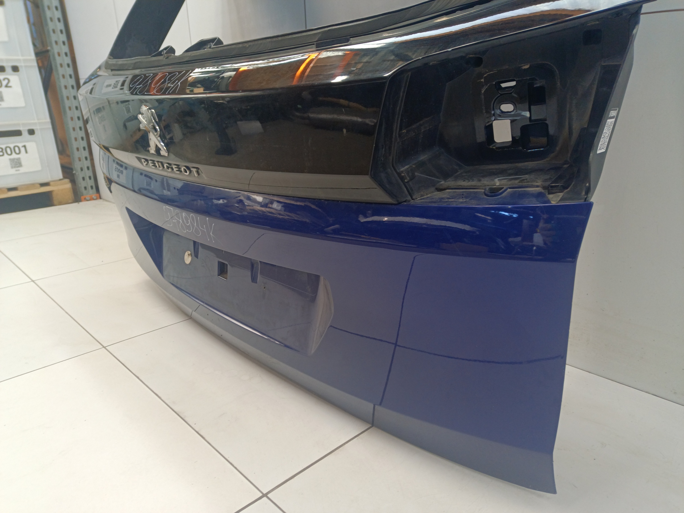 Крышка багажника Peugeot 3008 2