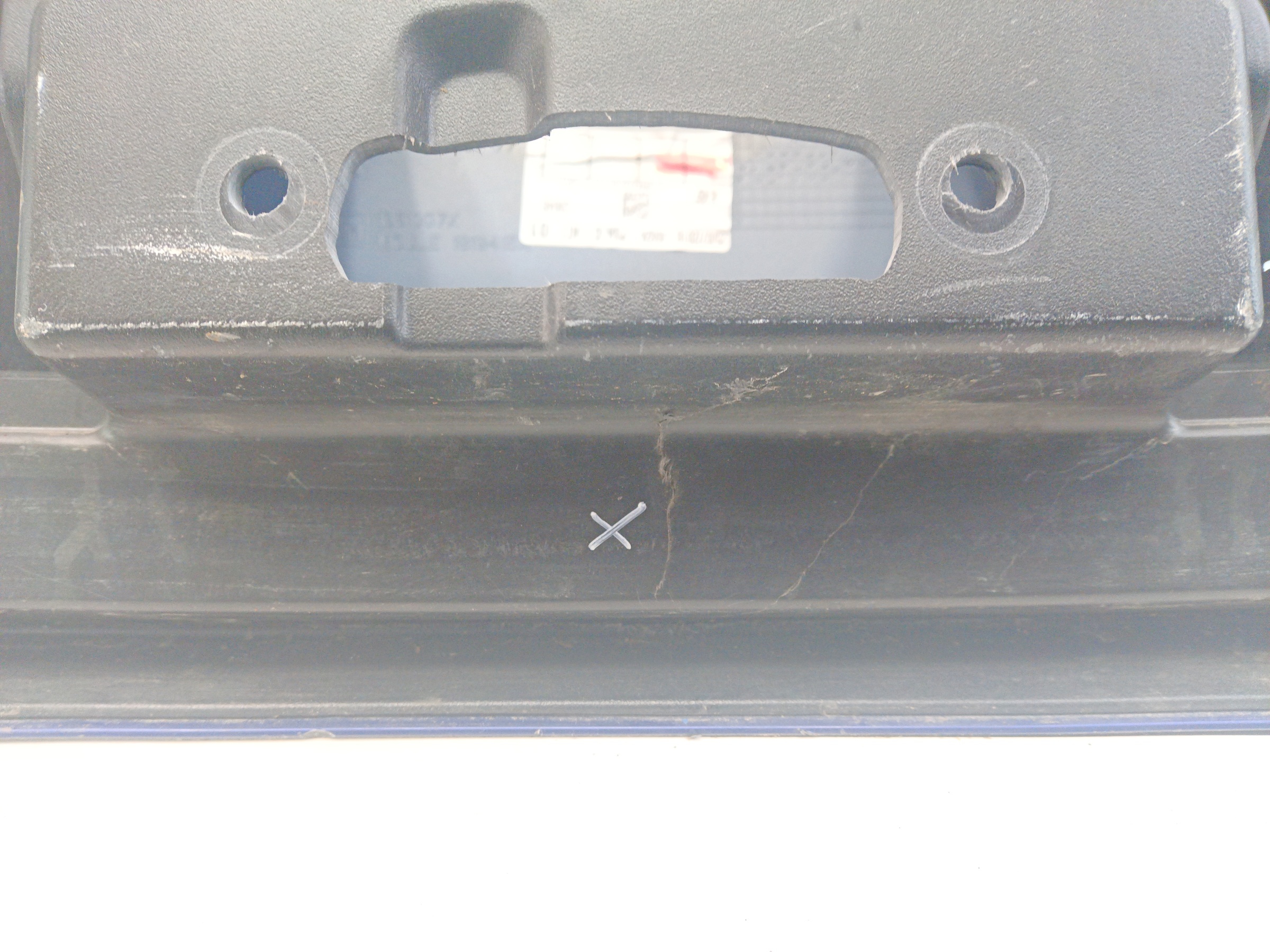 Крышка багажника Peugeot 3008 2