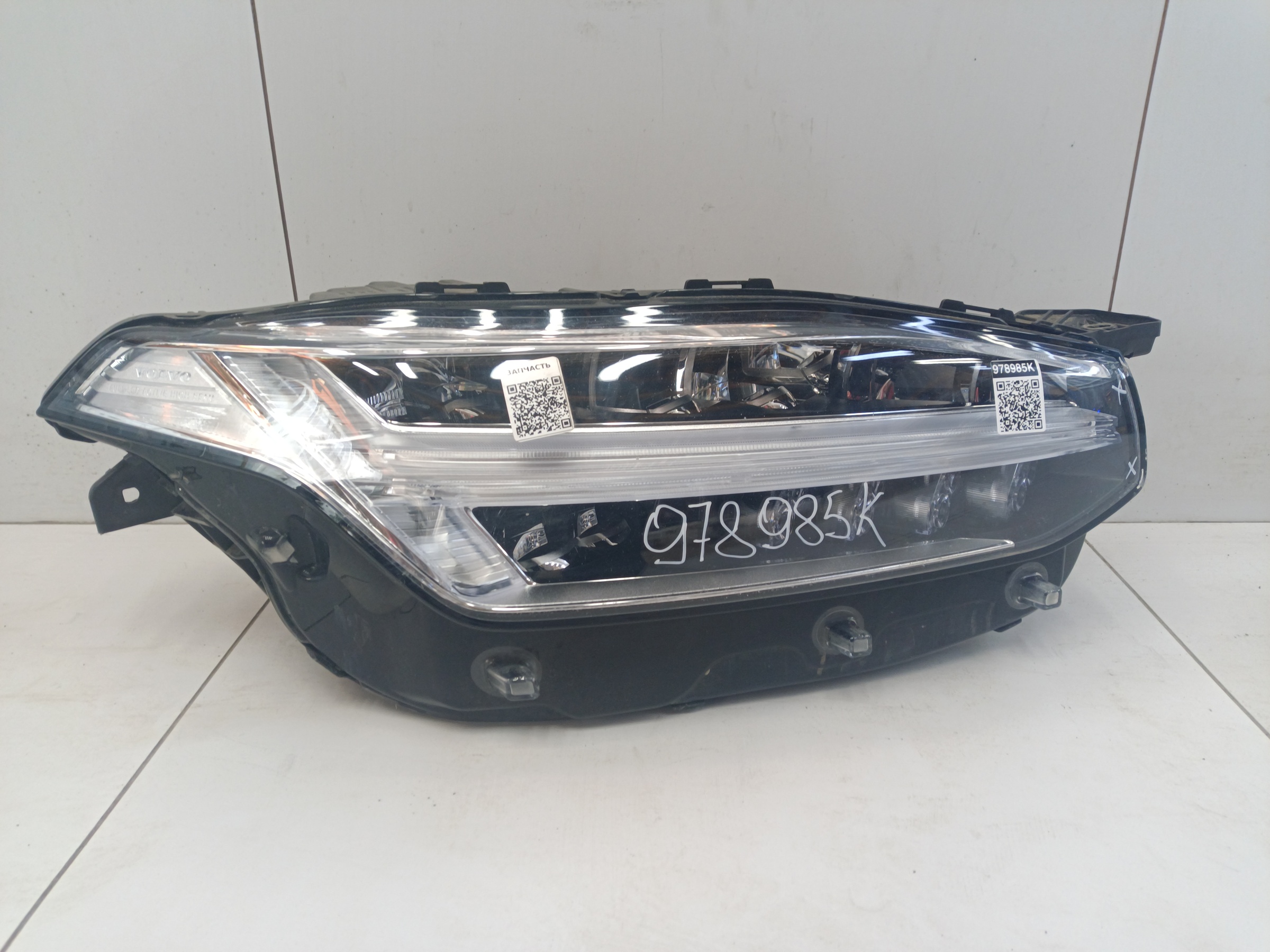 Фара передняя правая Volvo XC90 2 Full Led