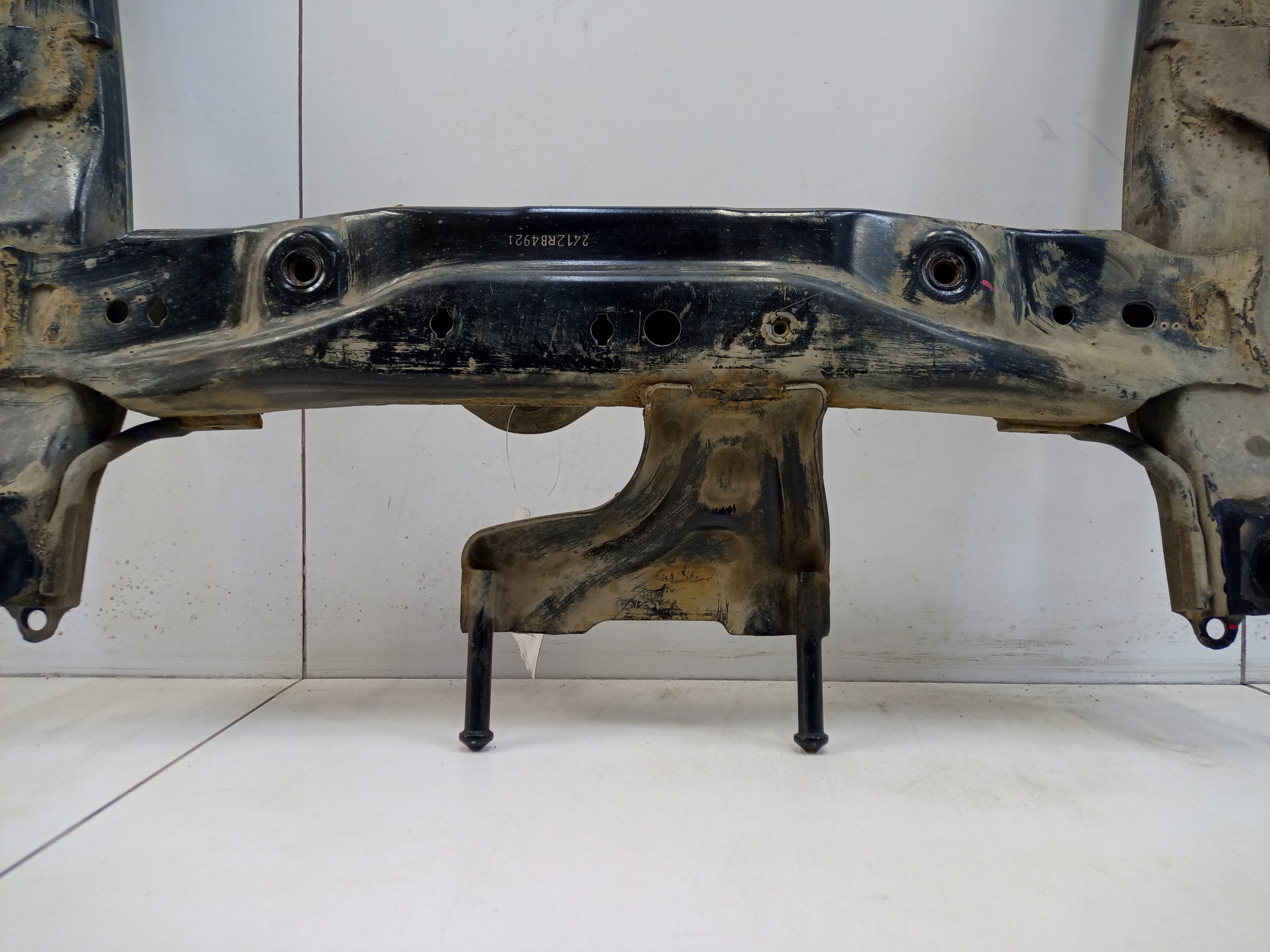 Подрамник передний Lada Largus Restail