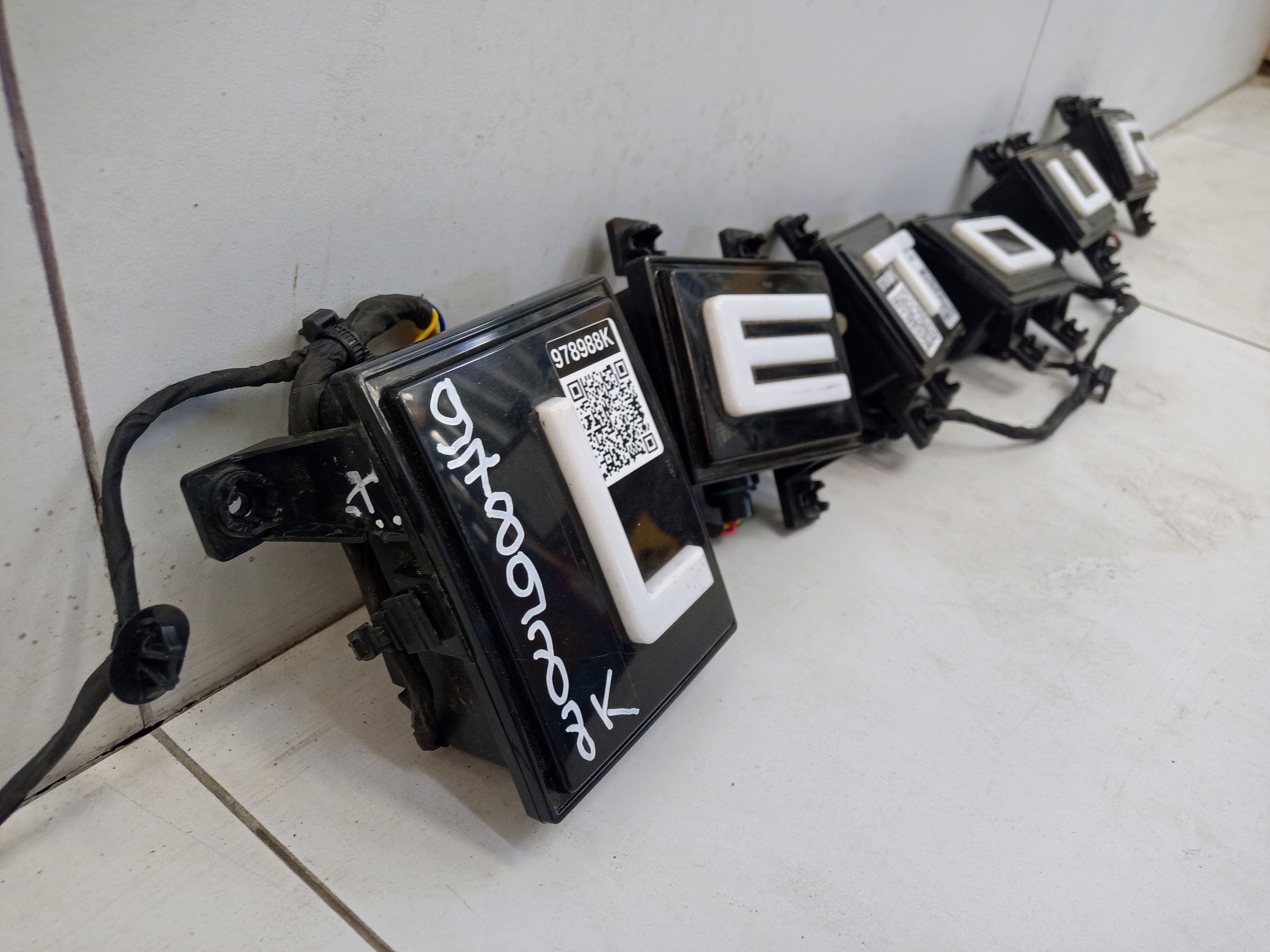 Эмблема решетки радиатора с подсветкой Jetour T2