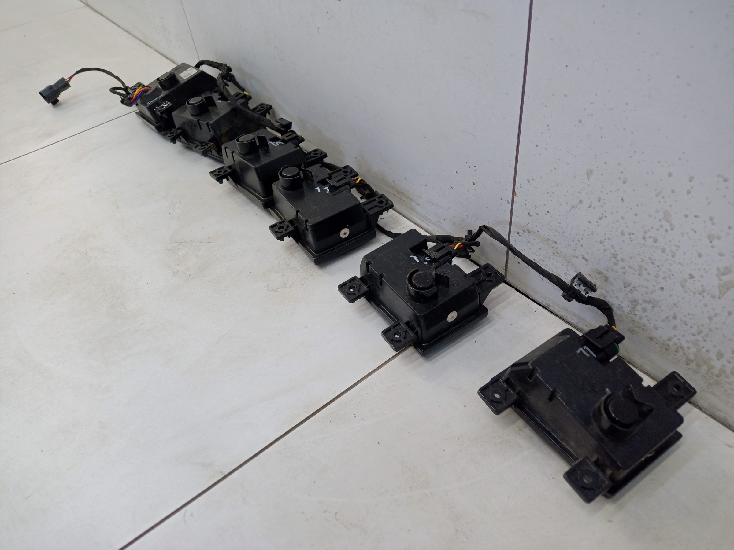 Эмблема решетки радиатора с подсветкой Jetour T2