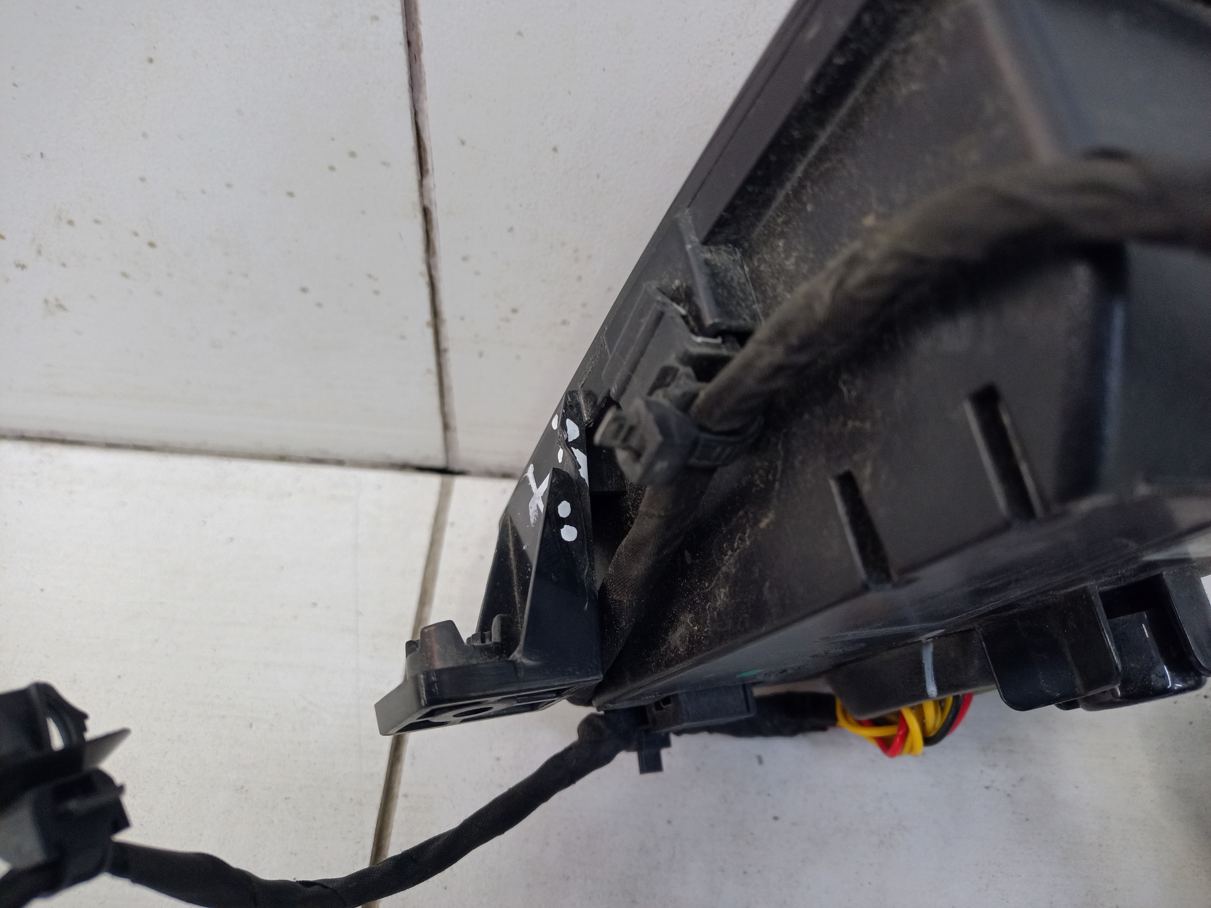 Эмблема решетки радиатора с подсветкой Jetour T2