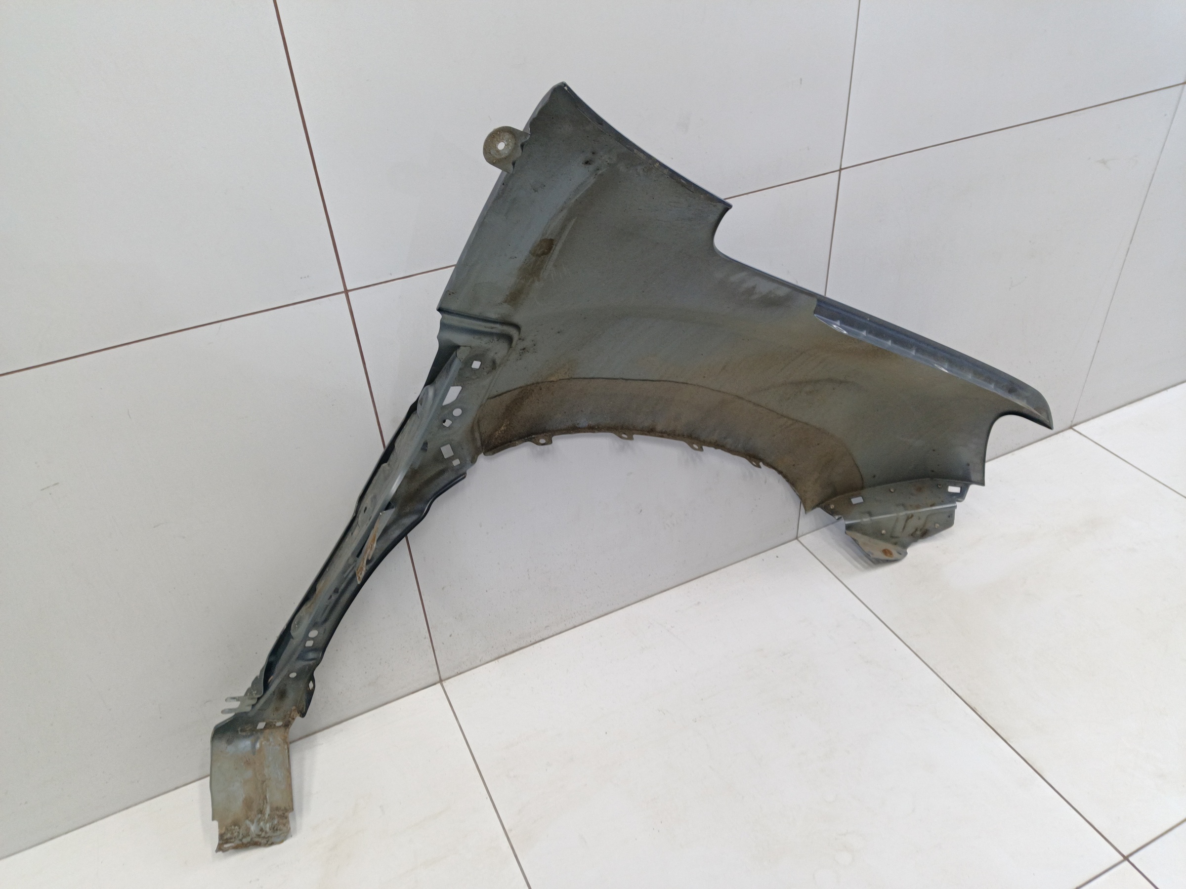 Крыло переднее левое Renault Duster 2