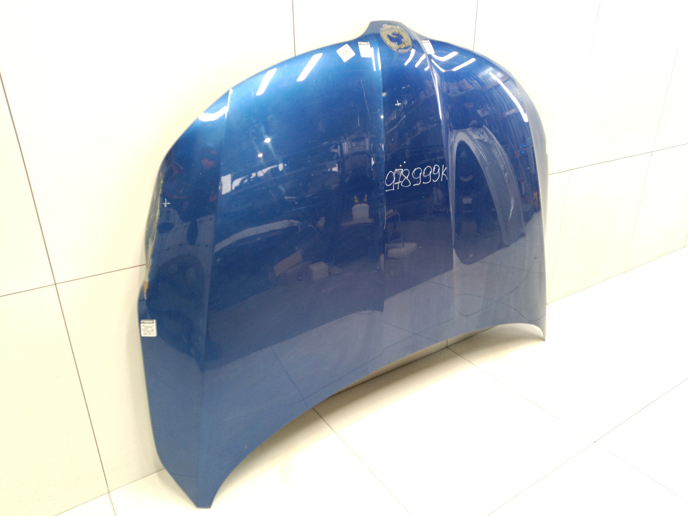 Капот Skoda Rapid 1