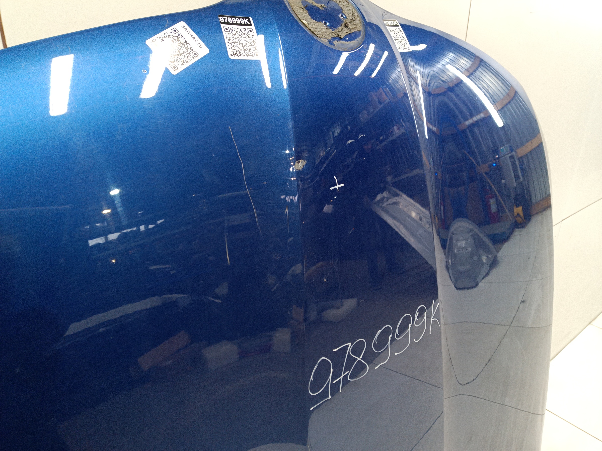 Капот Skoda Rapid 1