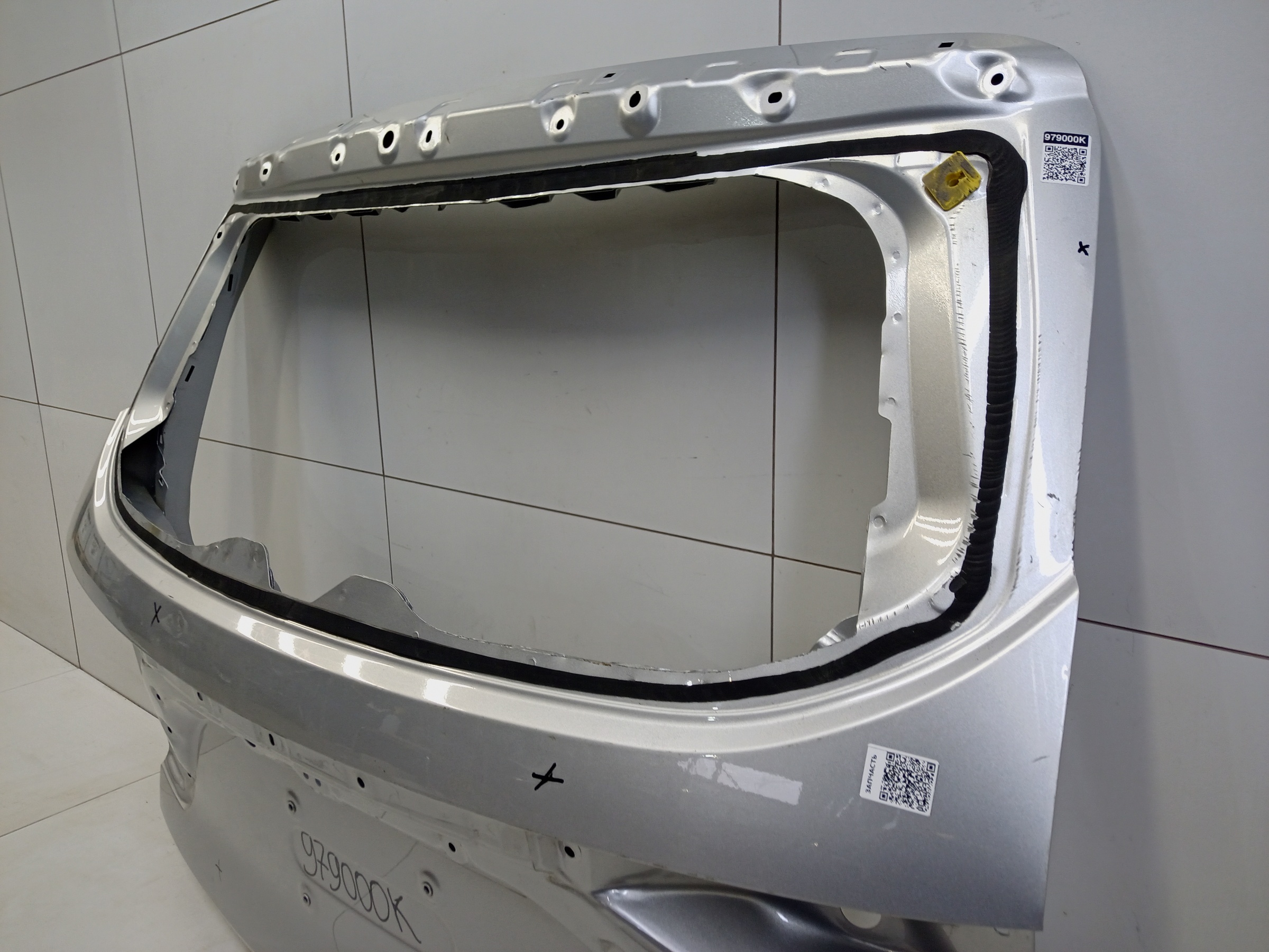 Крышка багажника Haval M6 2