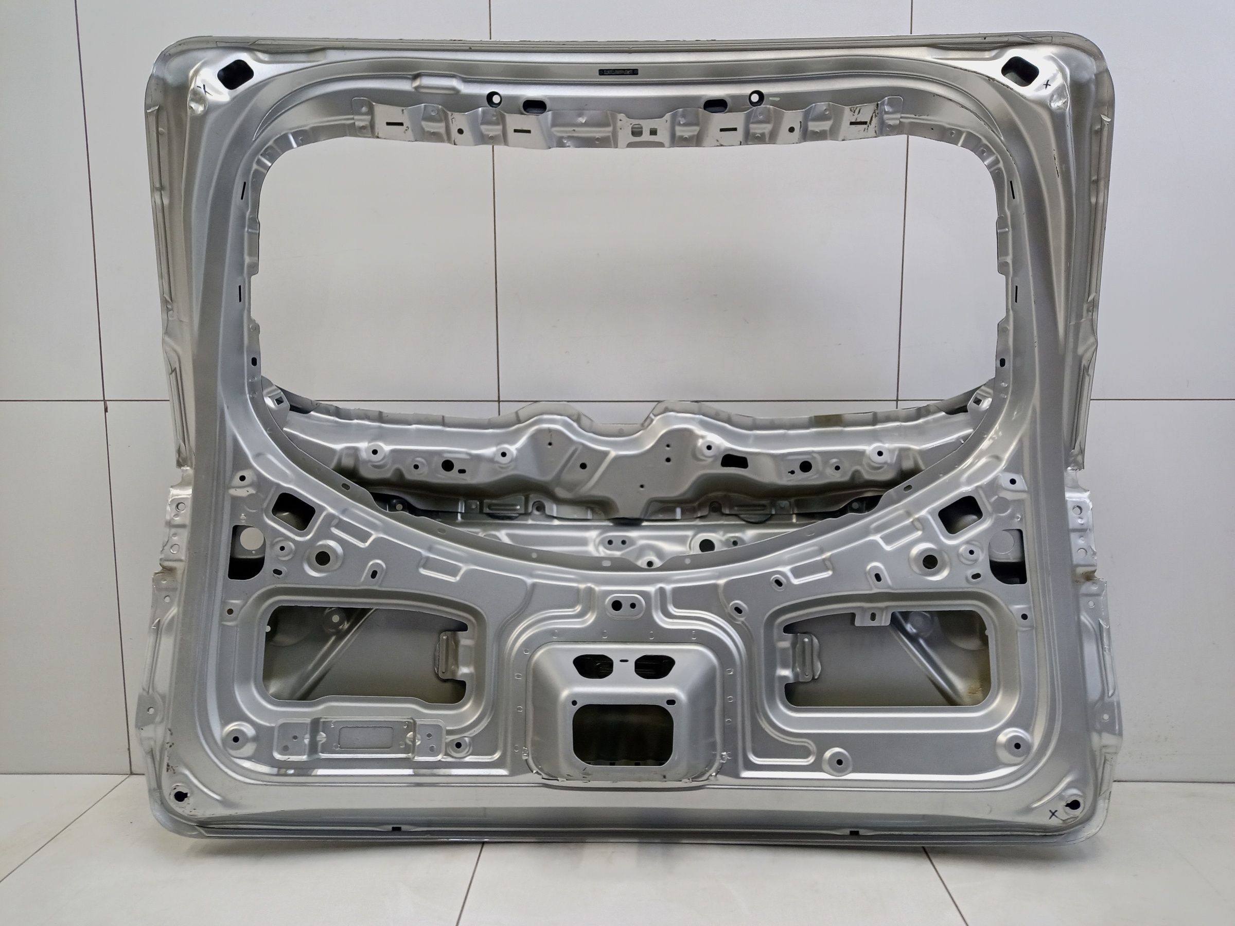 Крышка багажника Haval M6 2