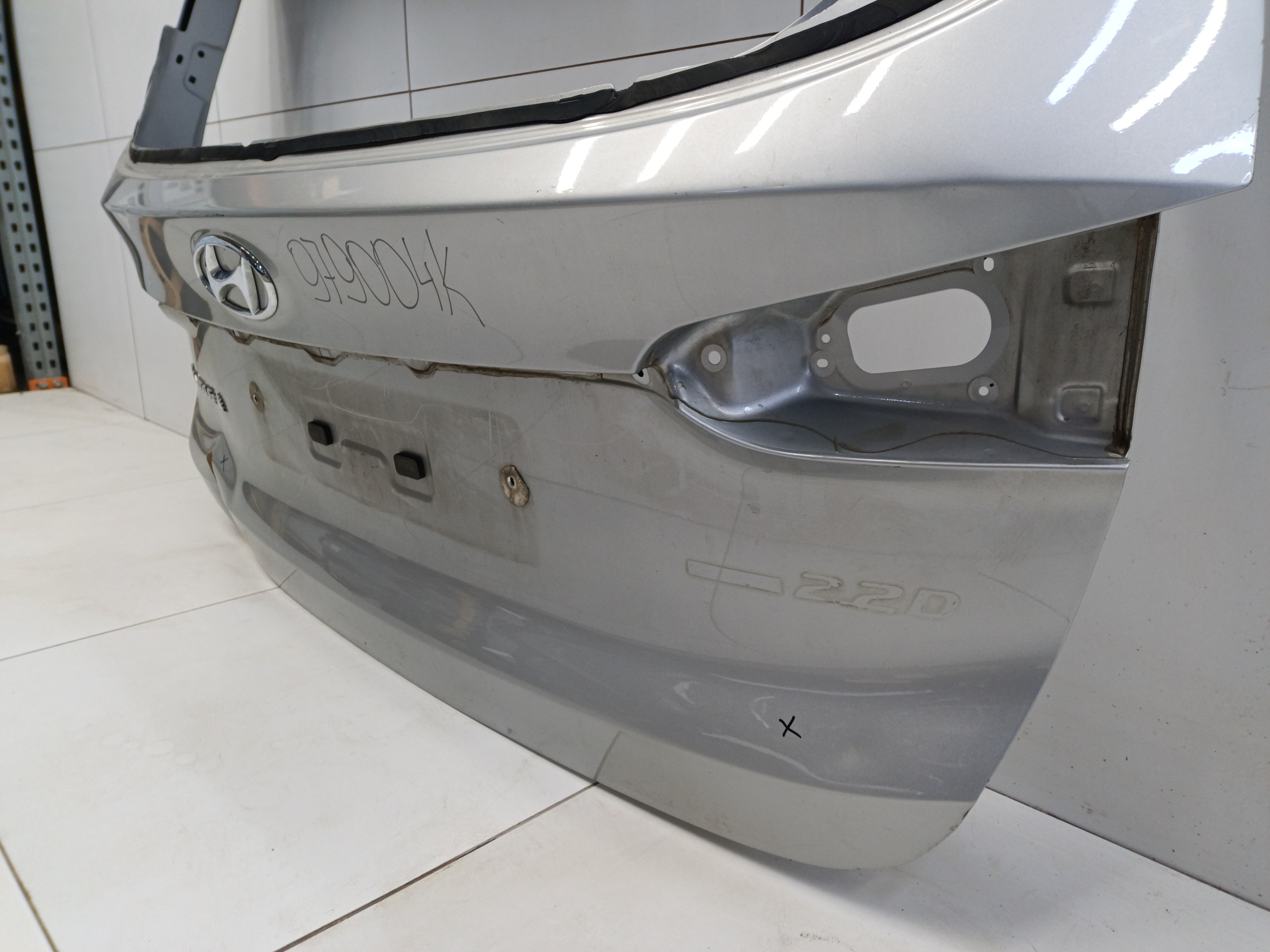 Крышка багажника Hyundai Santa Fe 4