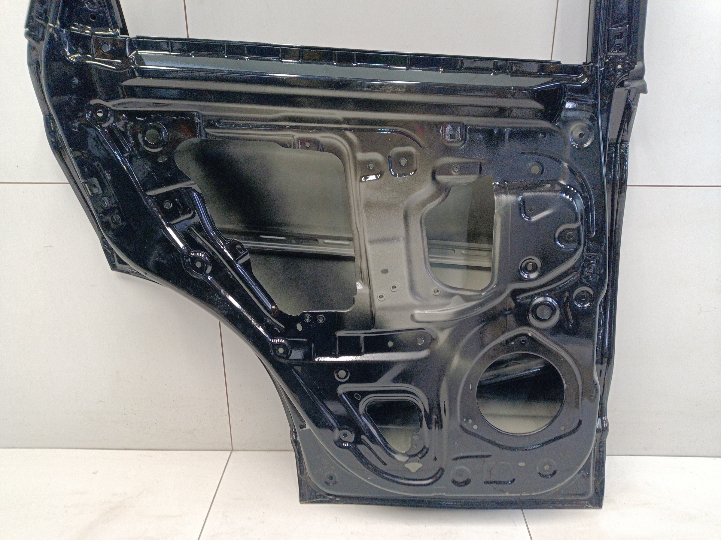 Дверь задняя левая Geely Coolray