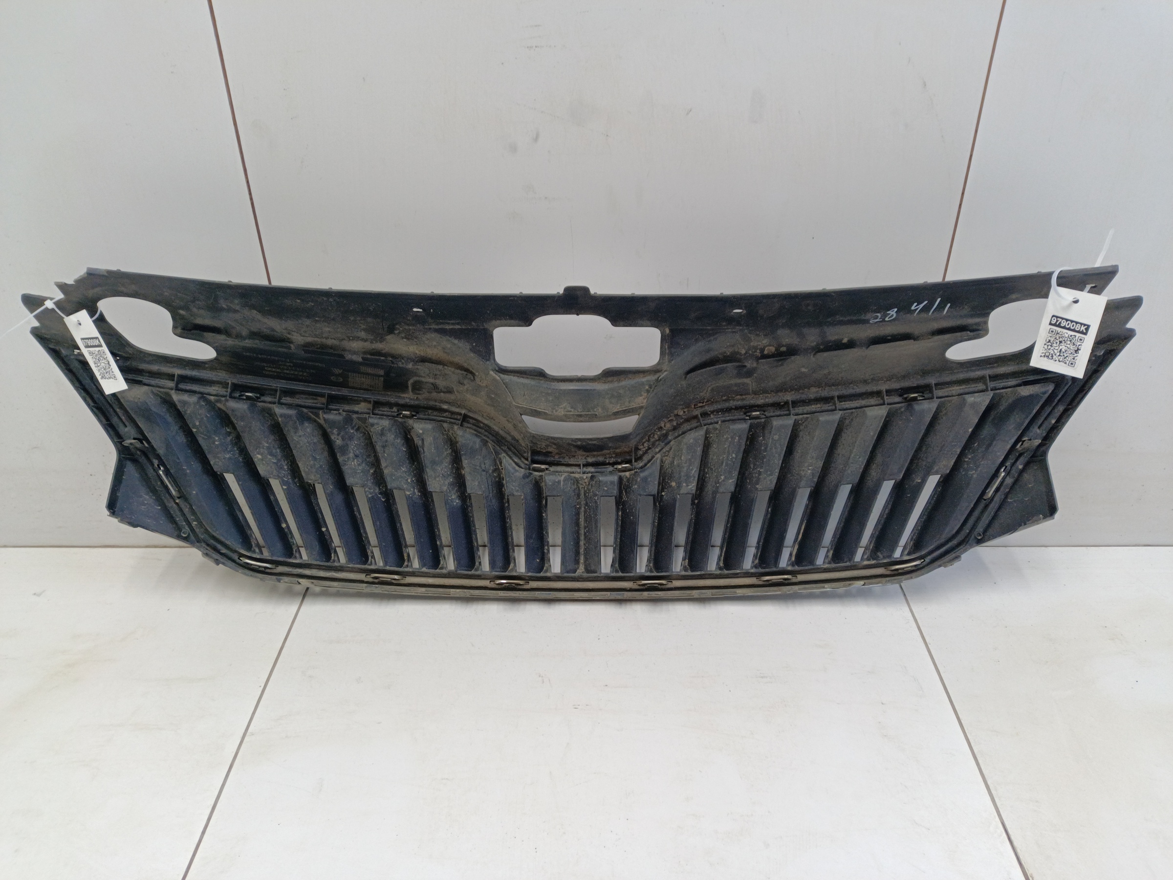 Решетка радиатора Skoda Rapid 1