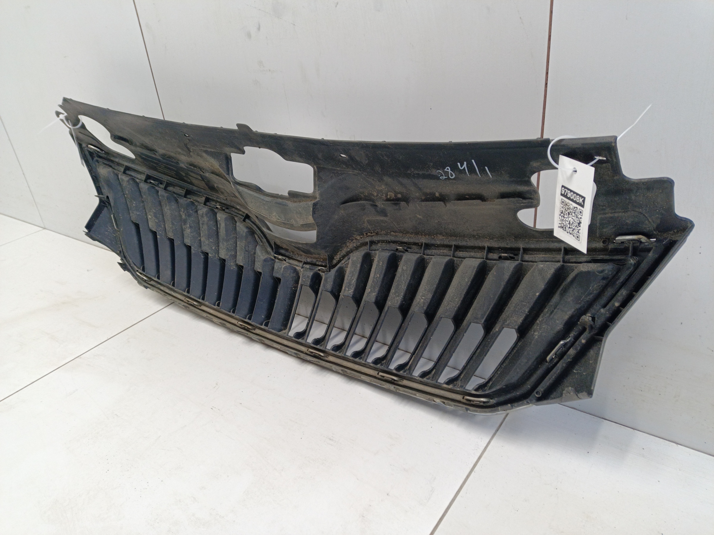 Решетка радиатора Skoda Rapid 1