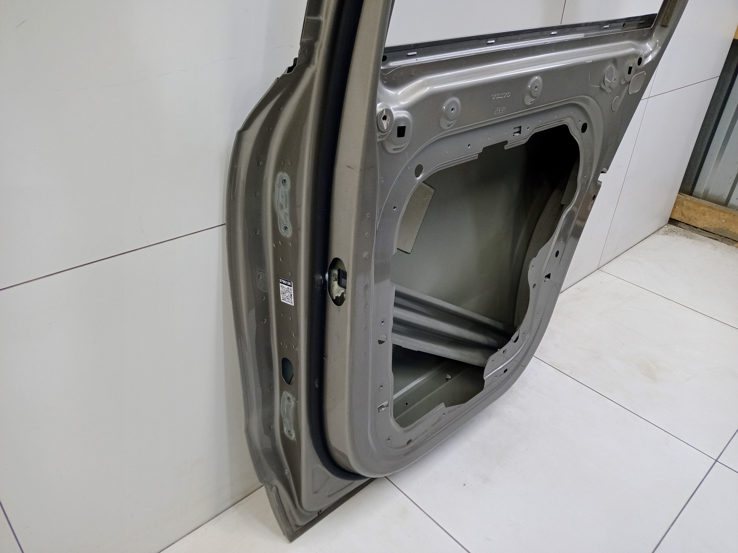 Дверь задняя правая Volvo XC90 2