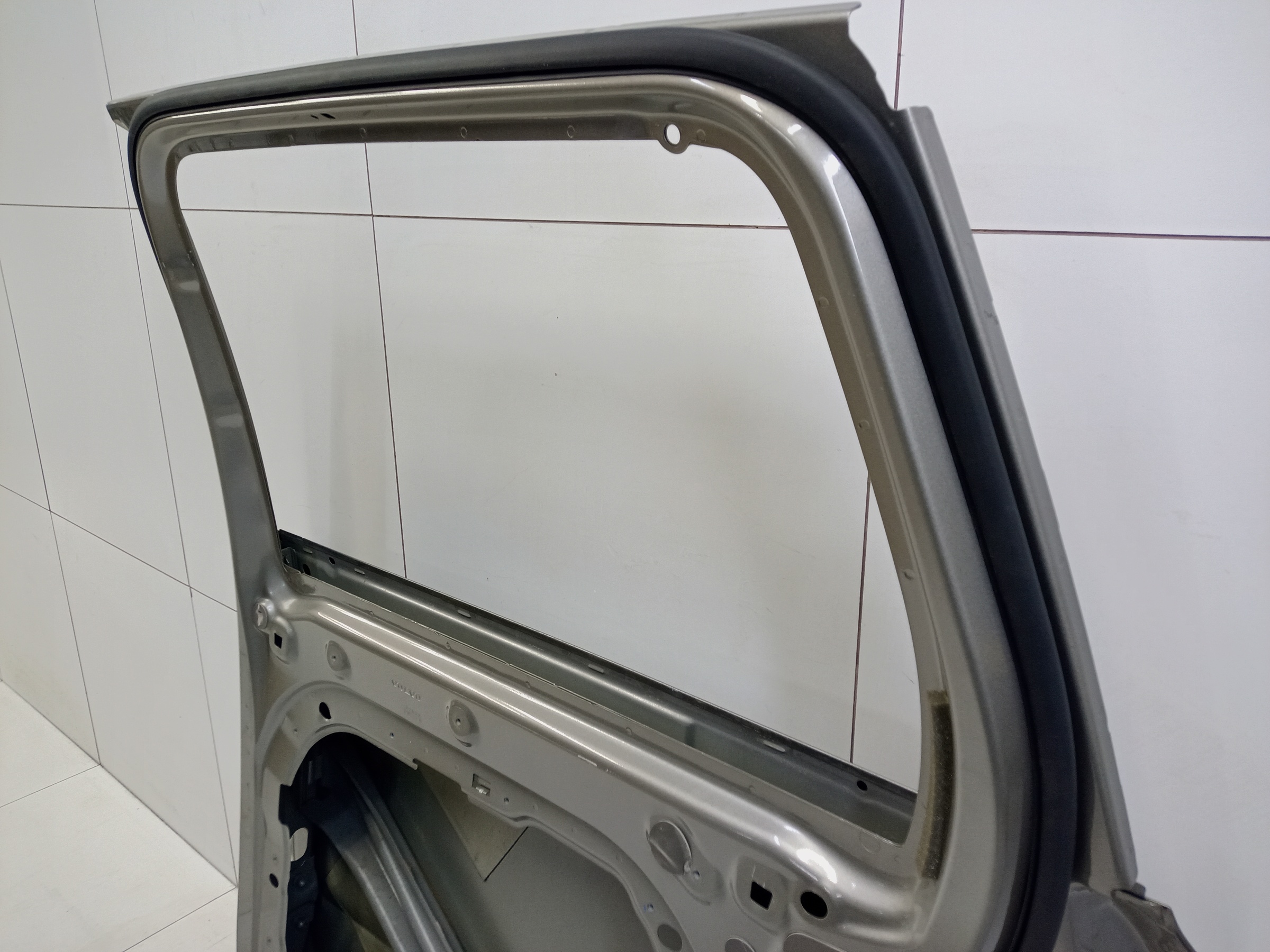 Дверь задняя правая Volvo XC90 2