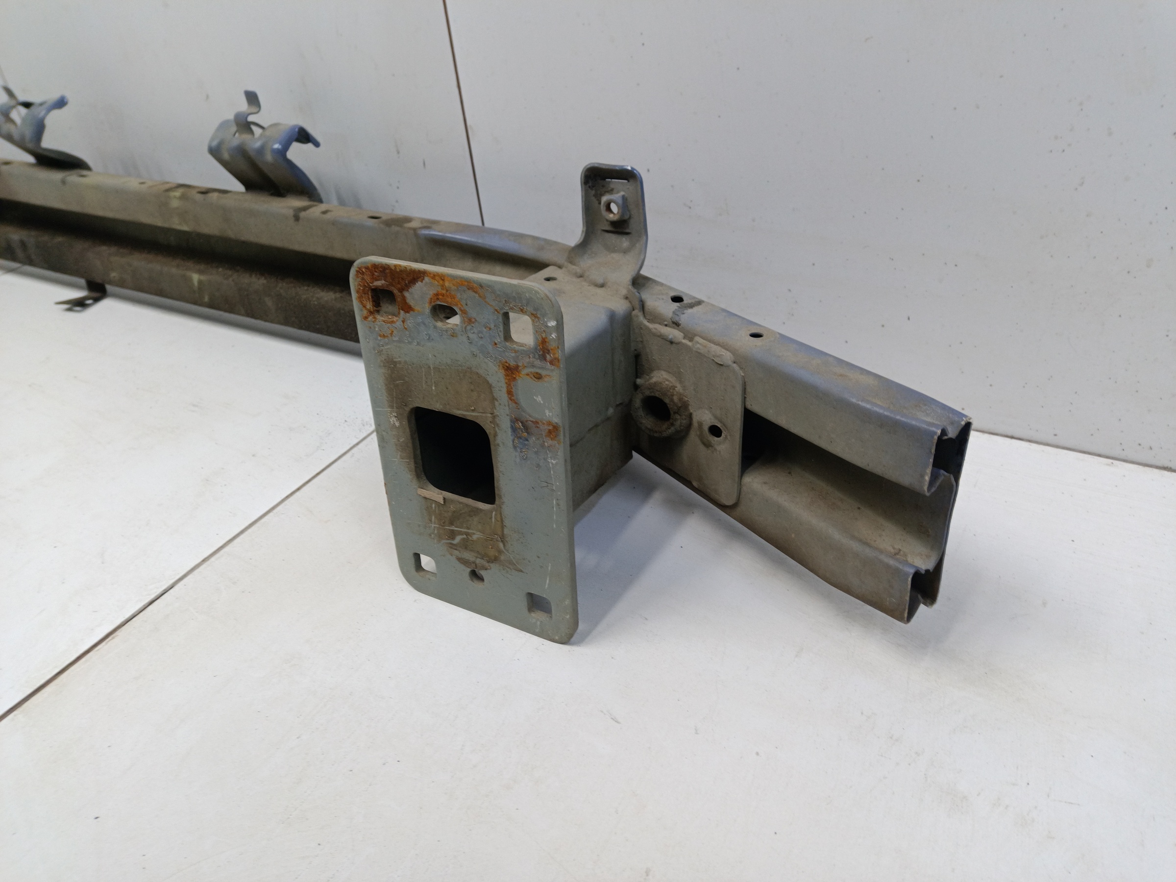 Усилитель переднего бампера Haval Jolion