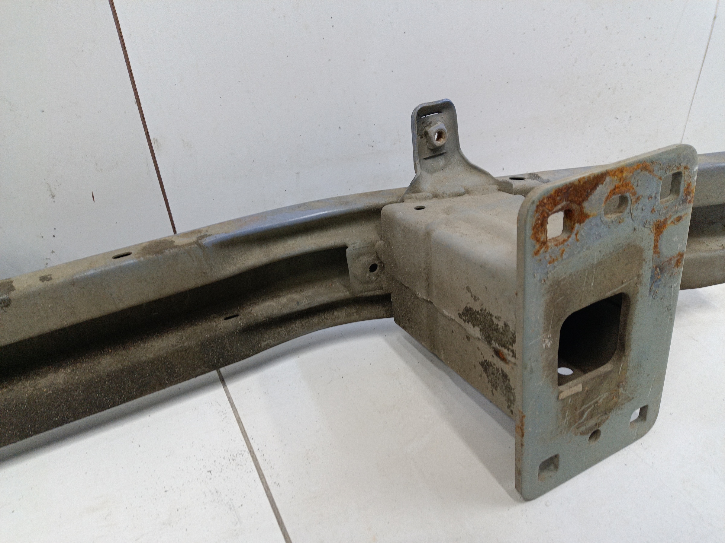 Усилитель переднего бампера Haval Jolion