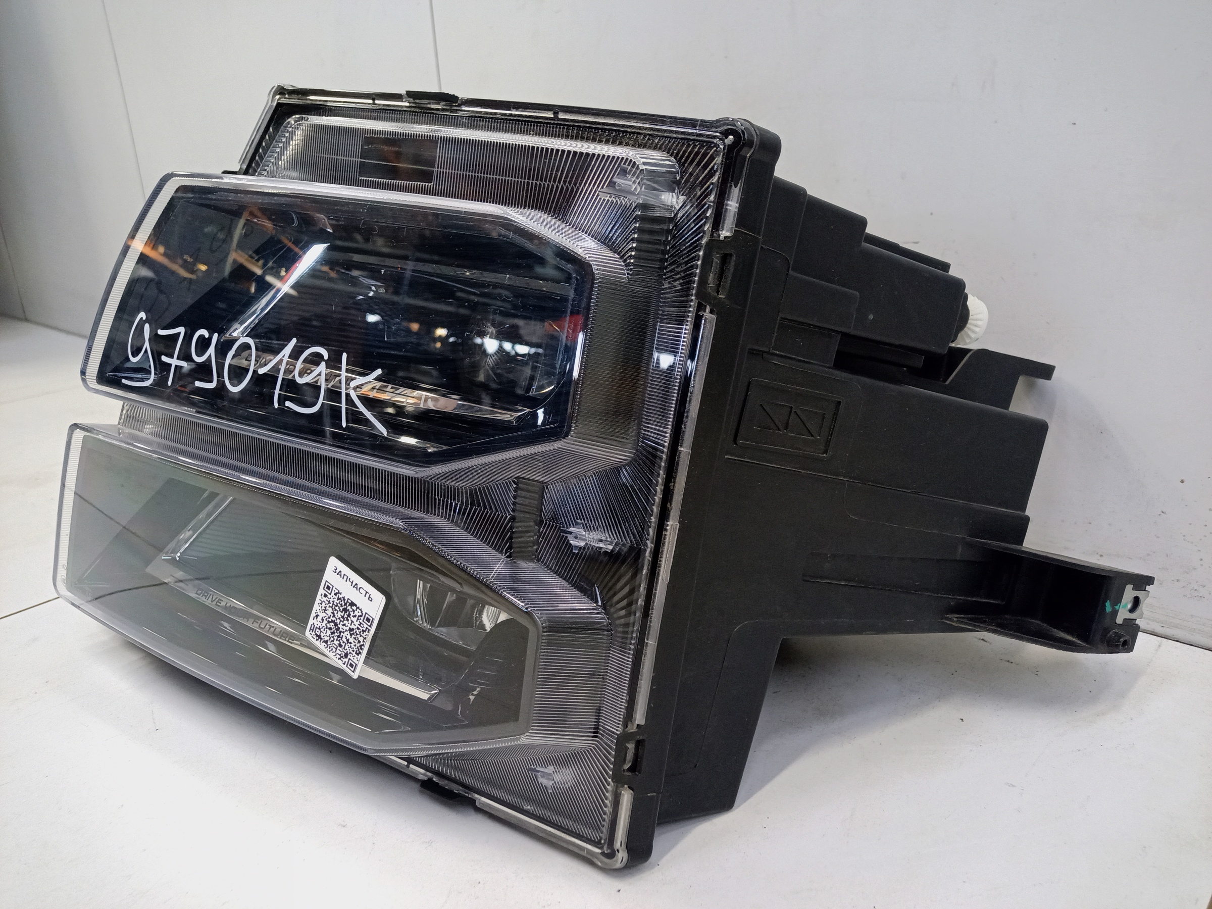 Фара передняя левая Jetour Dashing LED