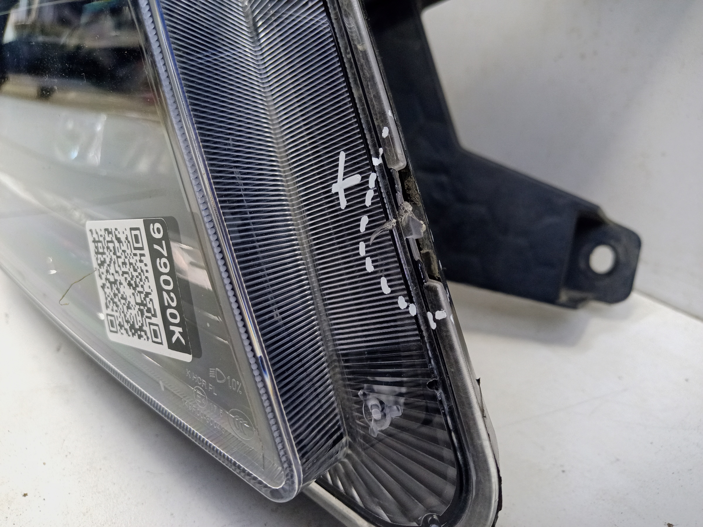 Фара передняя правая Jetour Dashing LED