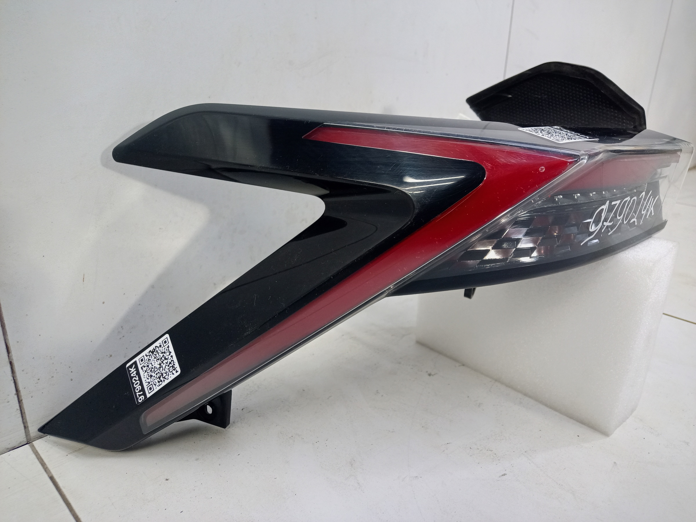 Фонарь задний левый наружный Jetour Dashing