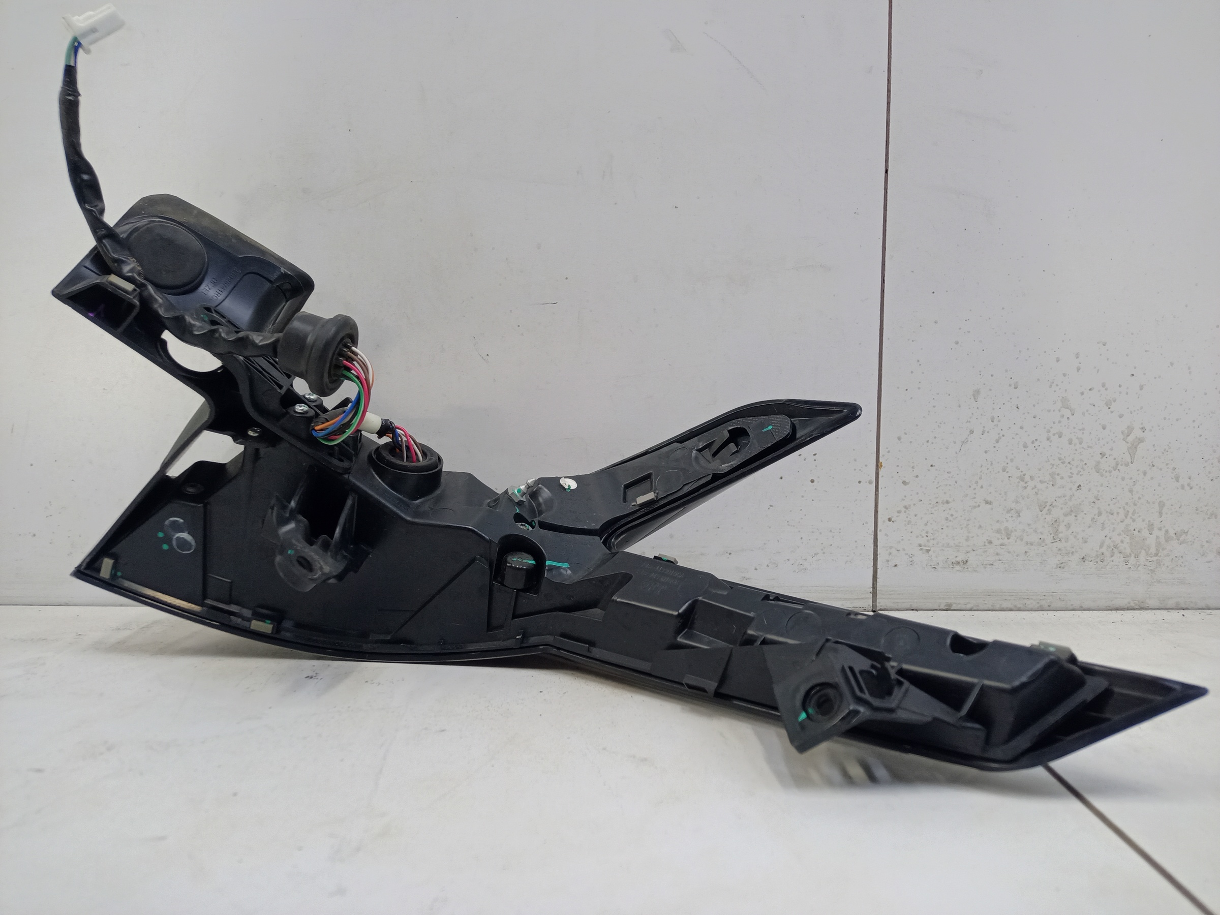 Фонарь задний левый наружный Jetour Dashing