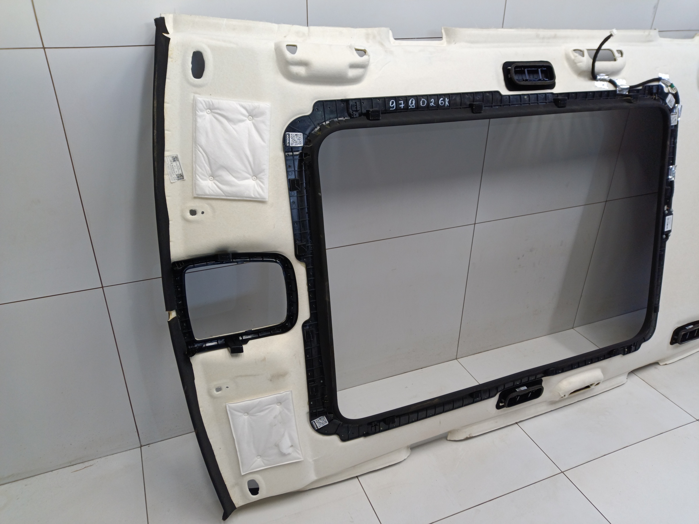 Обшивка крыши " потолок " Gac GS8 2