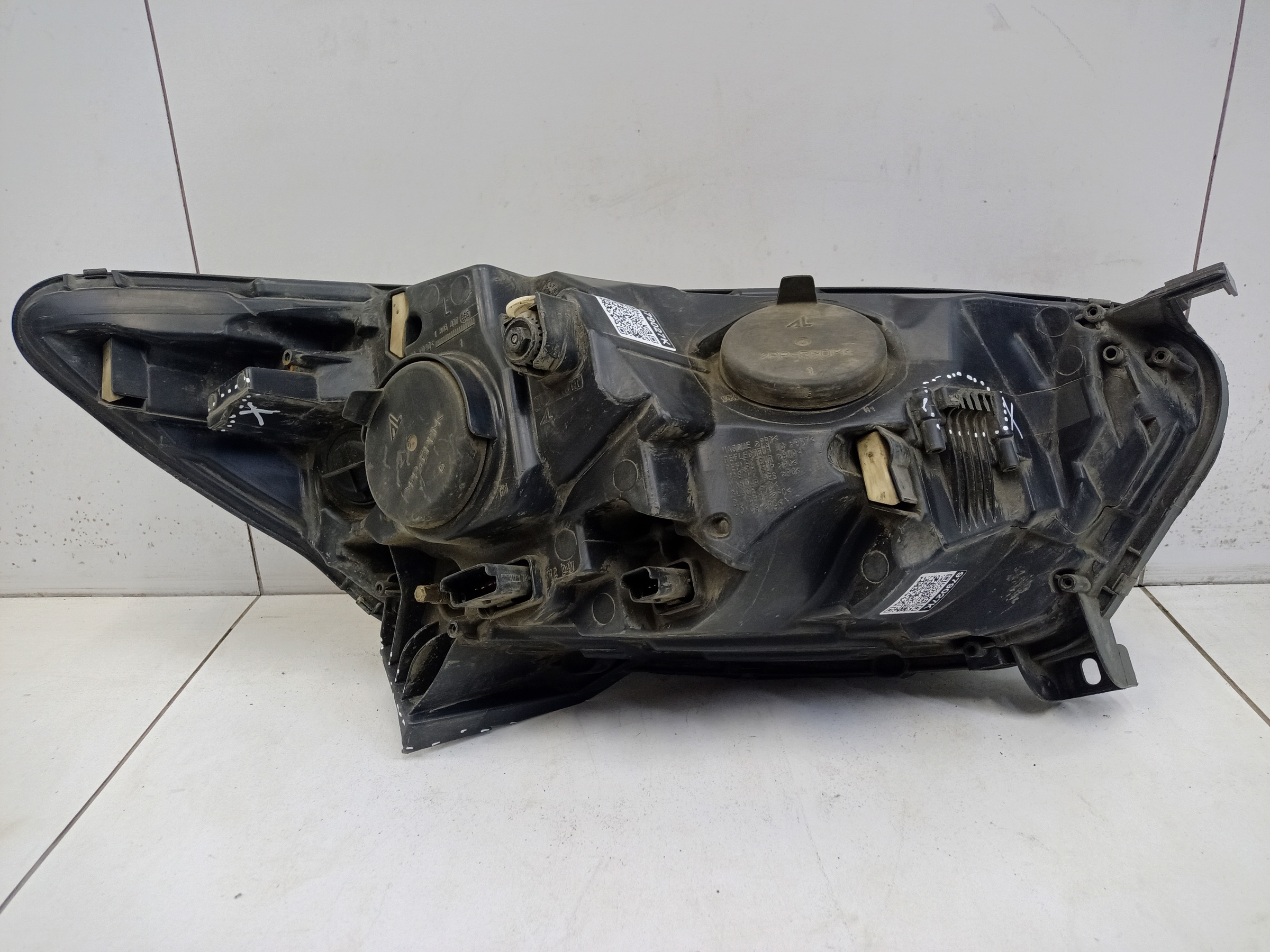 Фара передняя левая Renault Kaptur галоген светлая линза