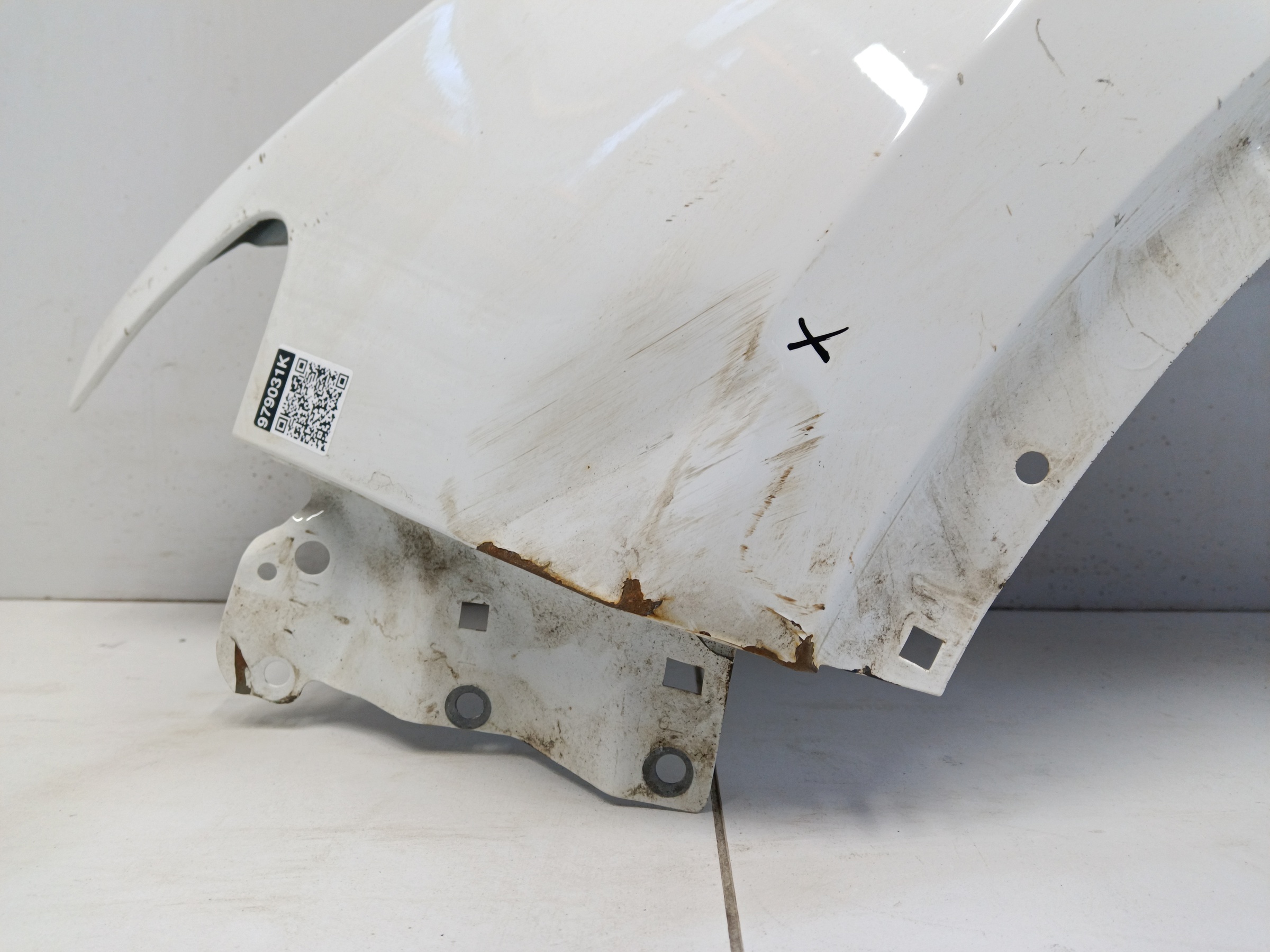 Крыло переднее левое Geely Atlas