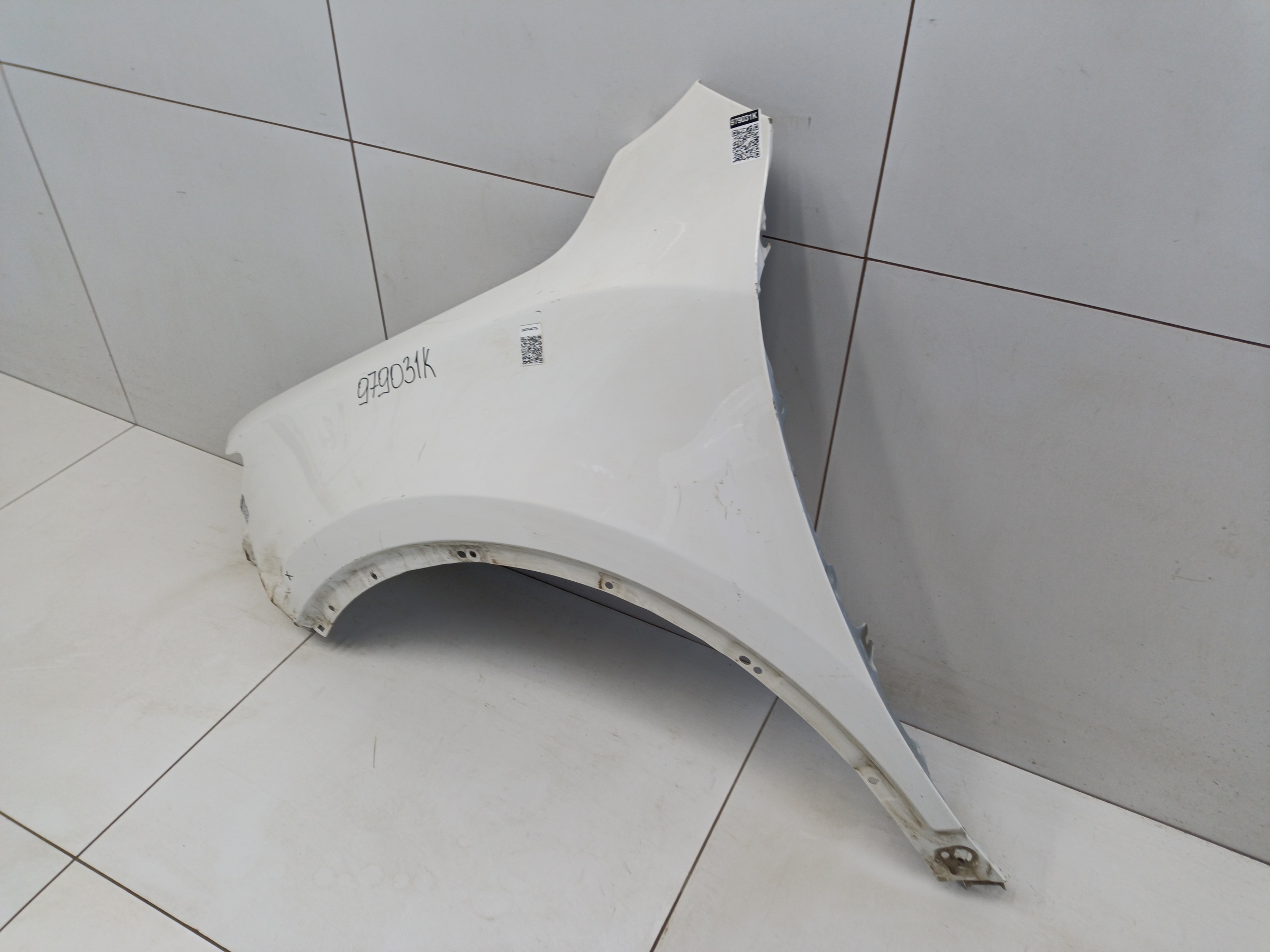 Крыло переднее левое Geely Atlas