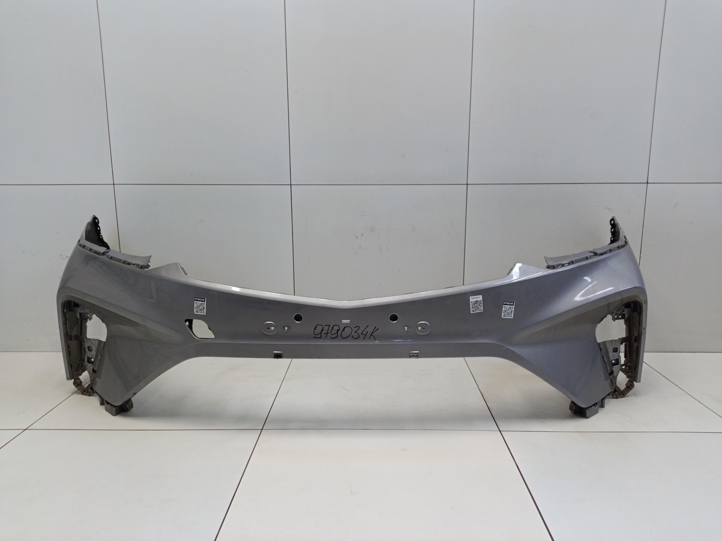 Бампер передний Geely Coolray без парктроников